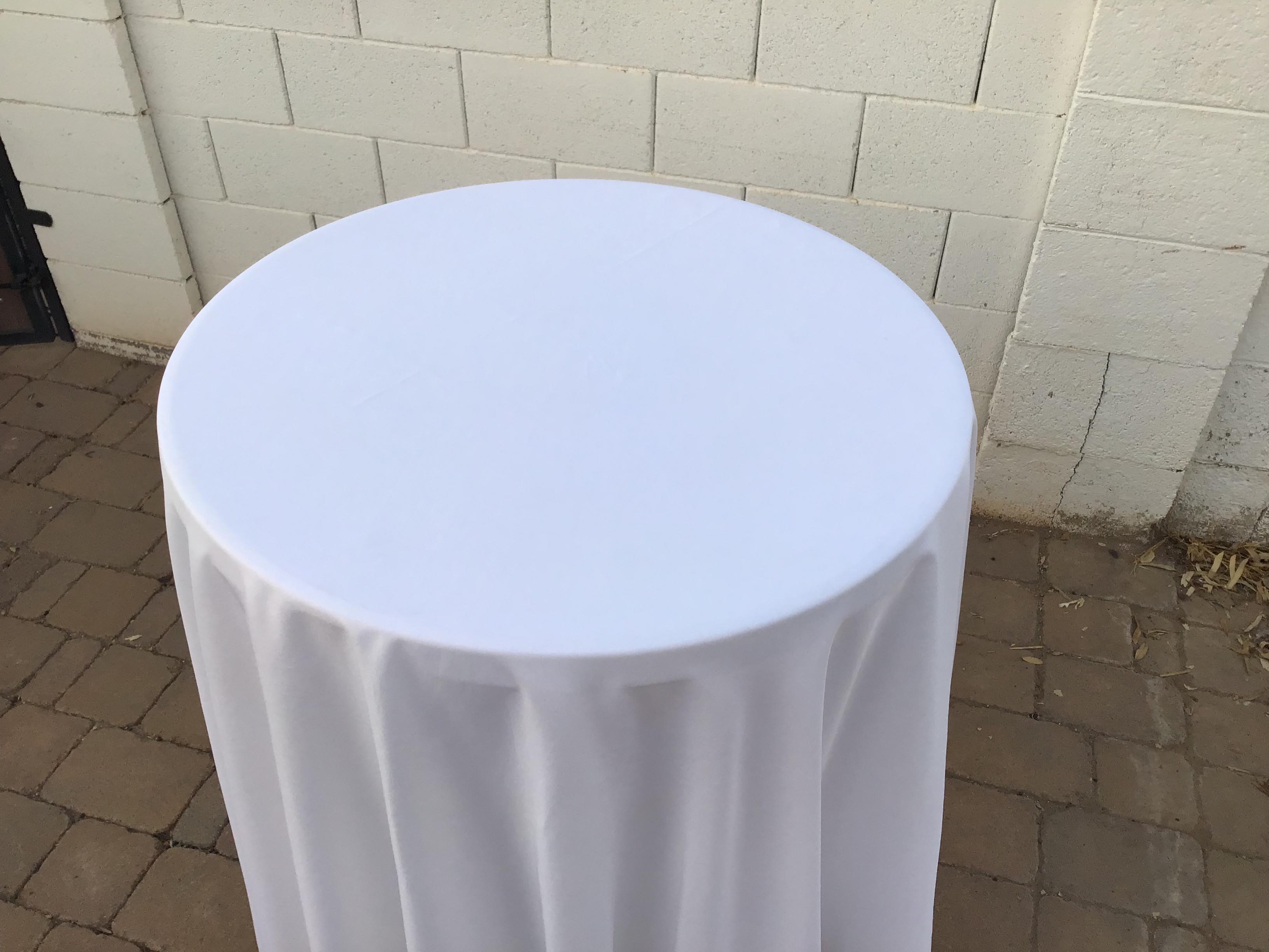31 inch round pedestal tables