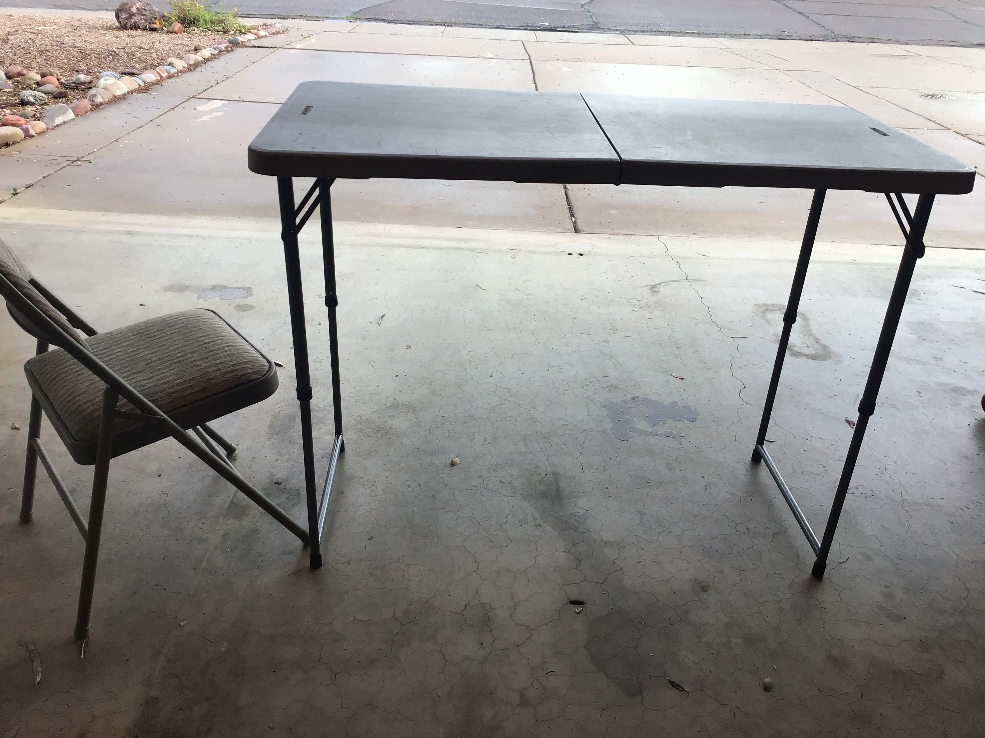4 foot rectangle tables (adjustable heights)