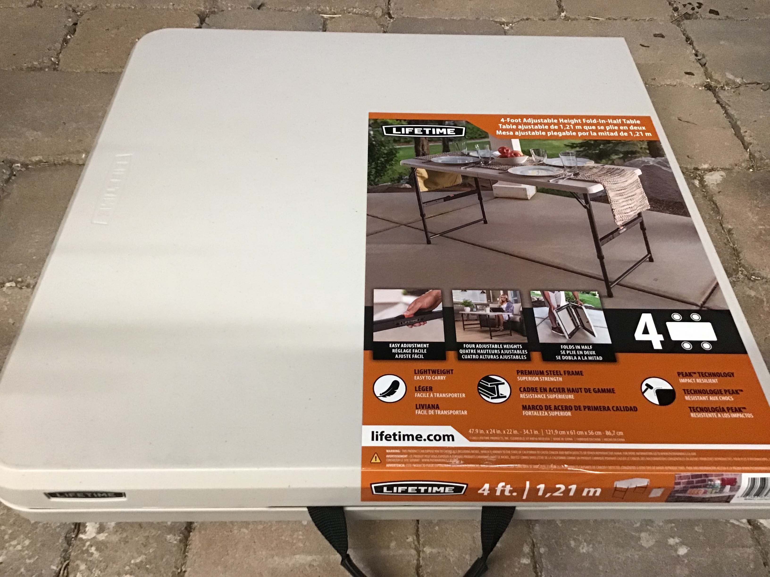 4 foot rectangle tables (adjustable heights)