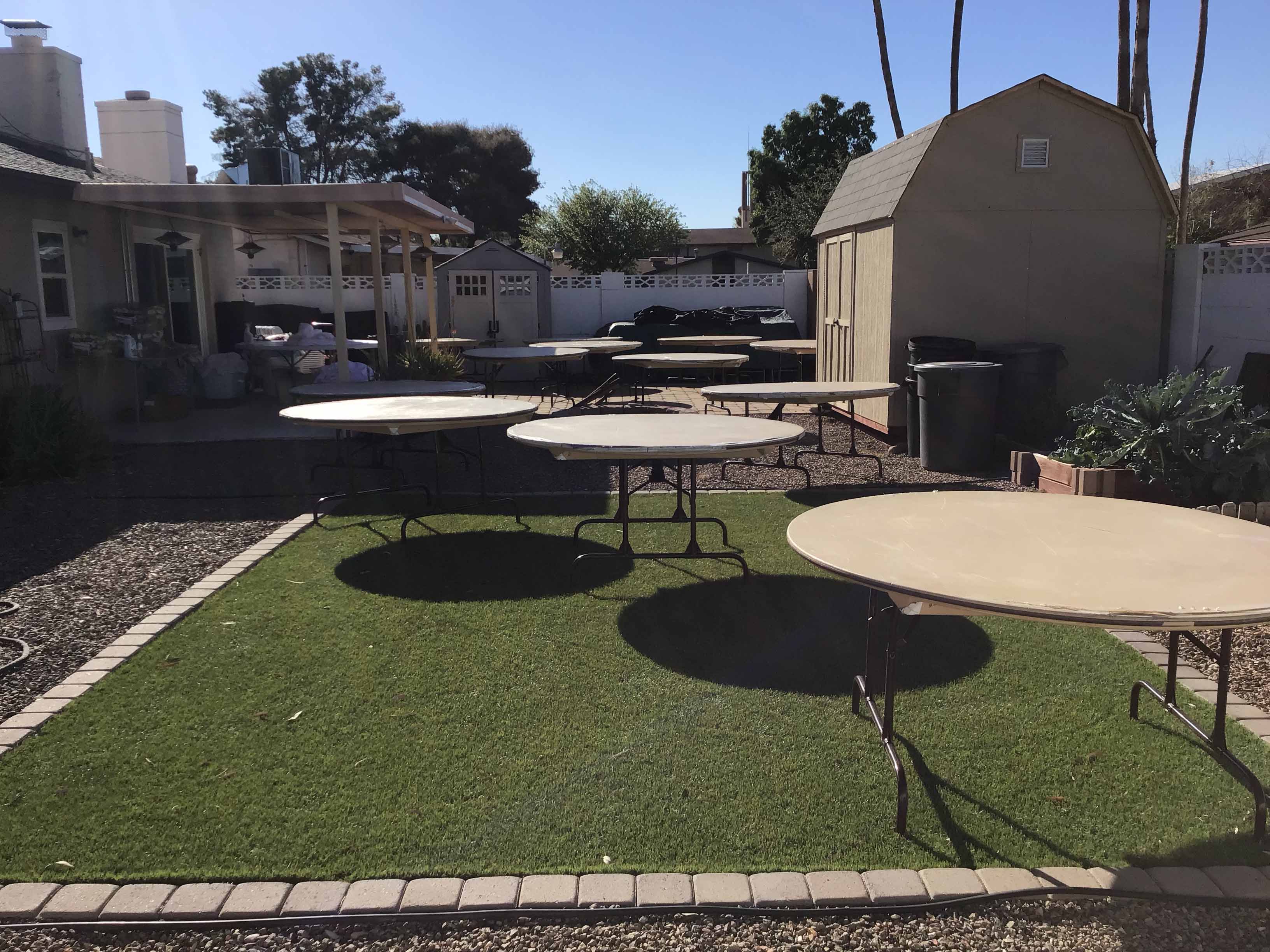 5 foot round tables (budget)