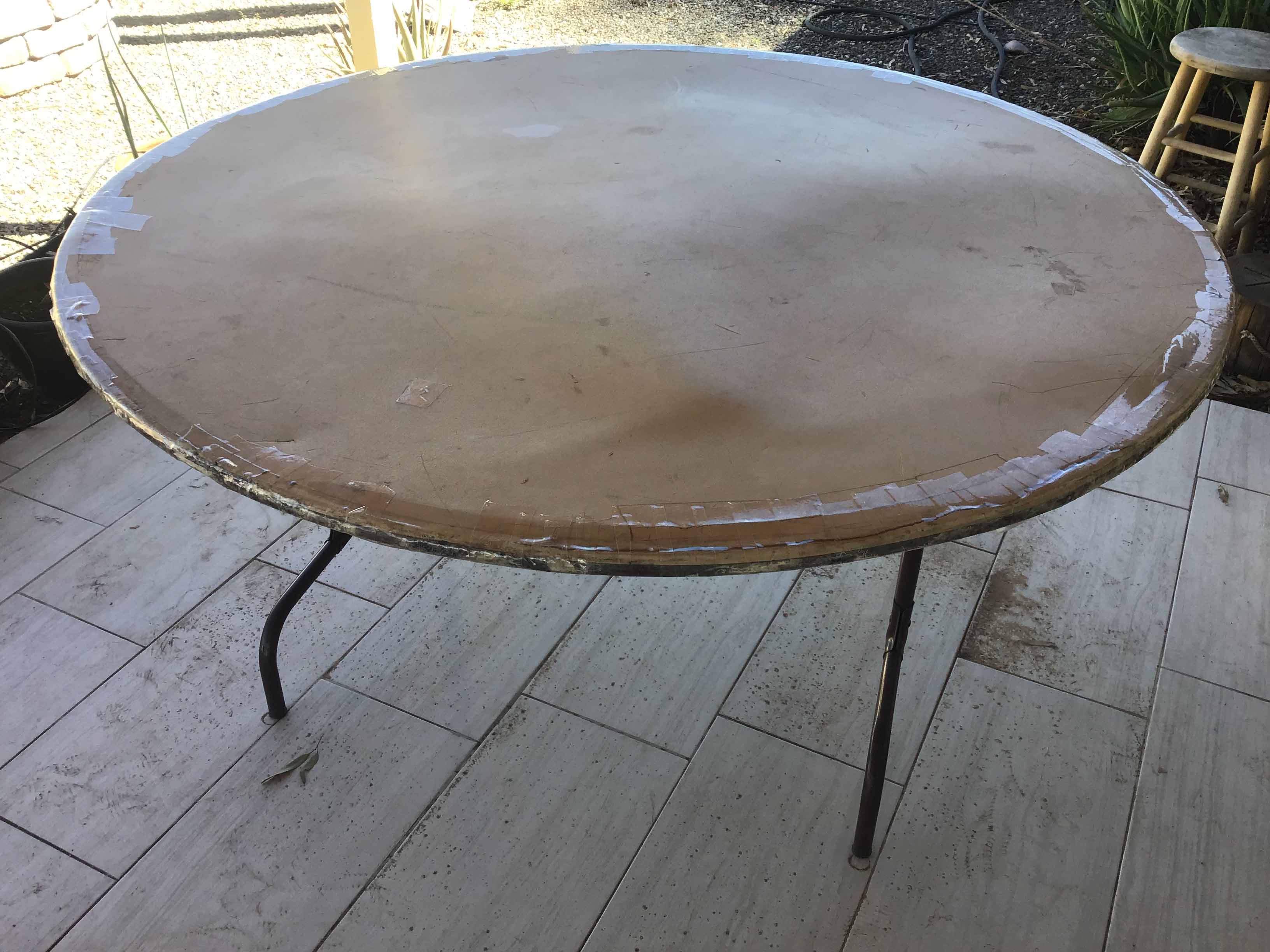 5 foot round tables (budget)