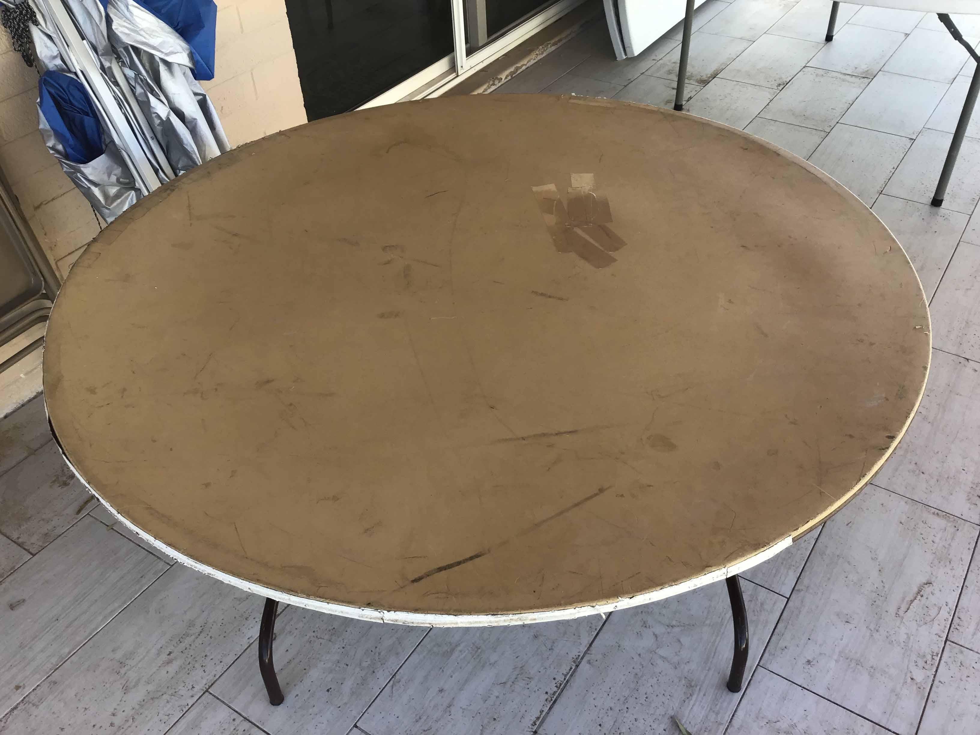 5 foot round tables (budget)