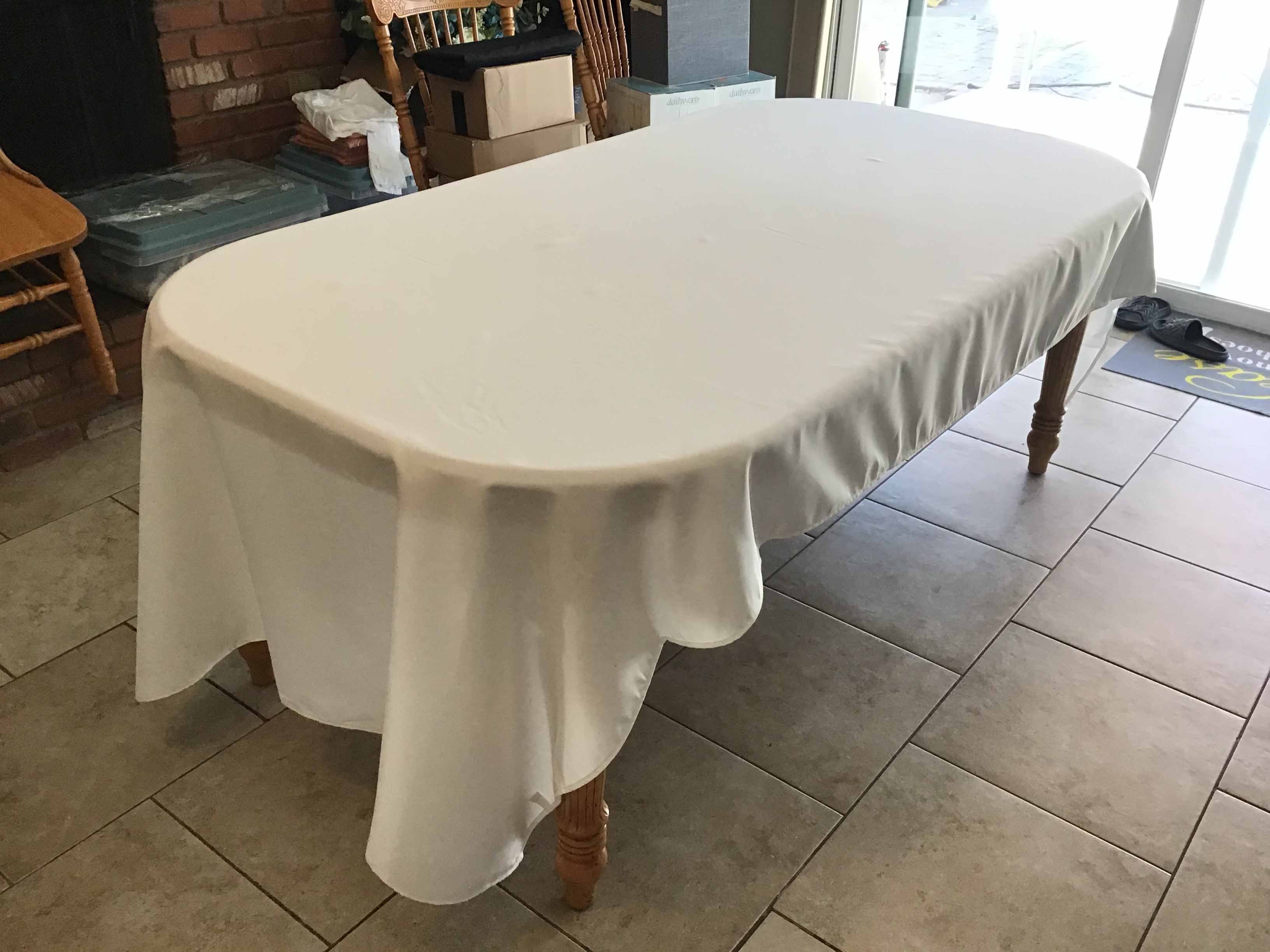rectangle tablecloths (light ivory/off-white) - 60 x 120