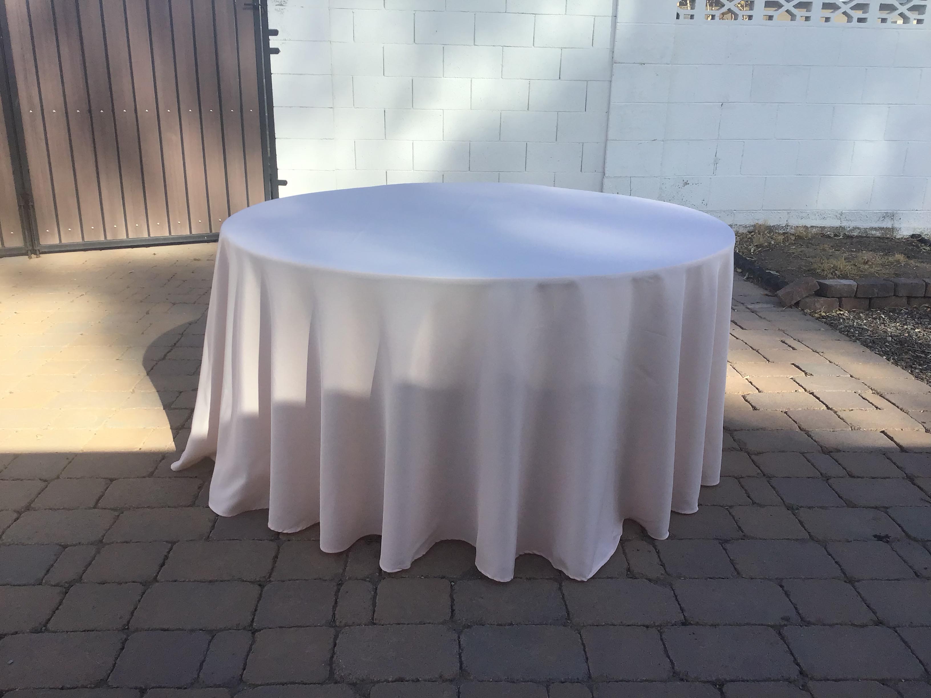 round tablecloths (blush) - 120