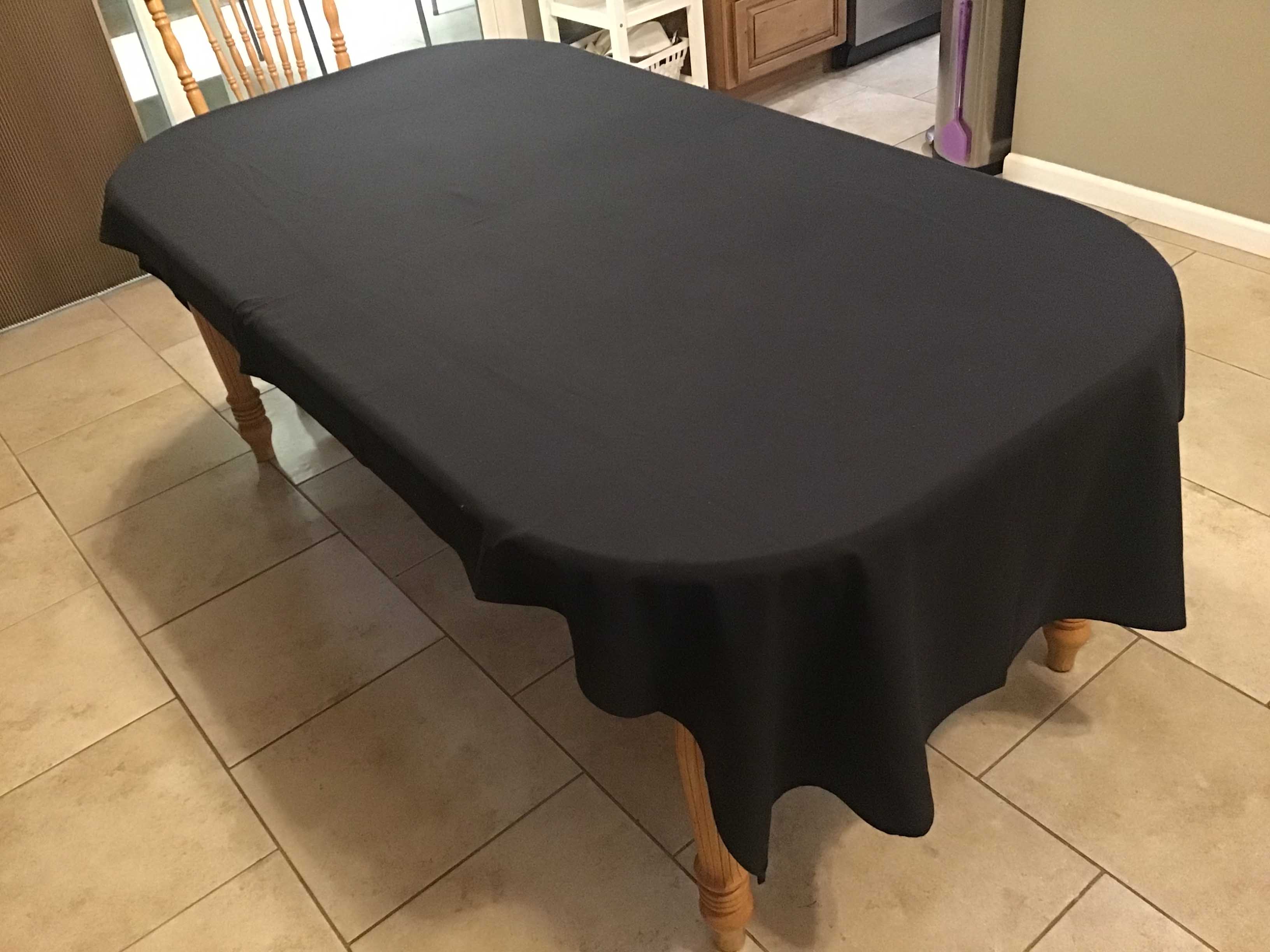 rectangle tablecloths (black) - 52 x 114