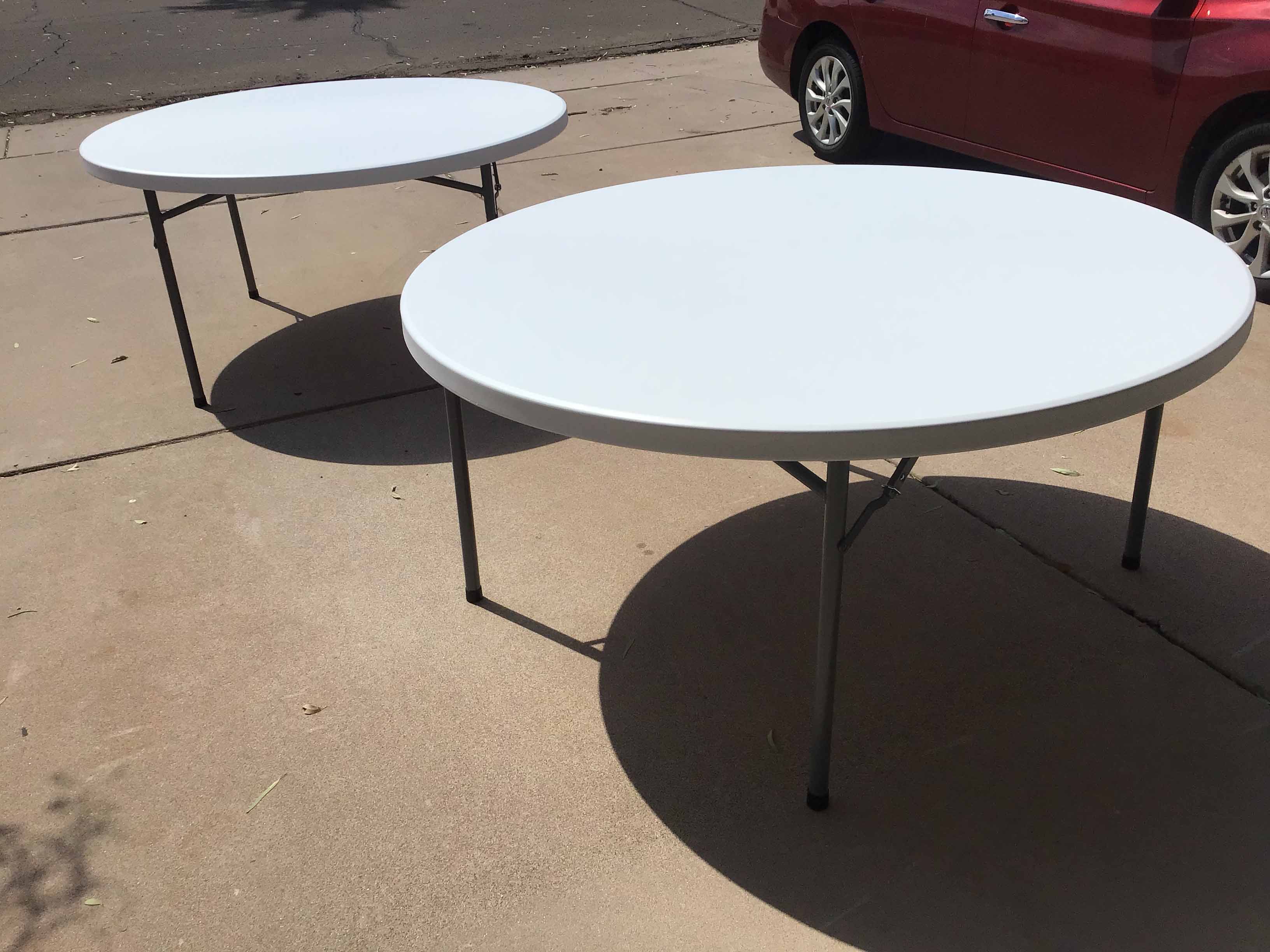 5 foot round tables