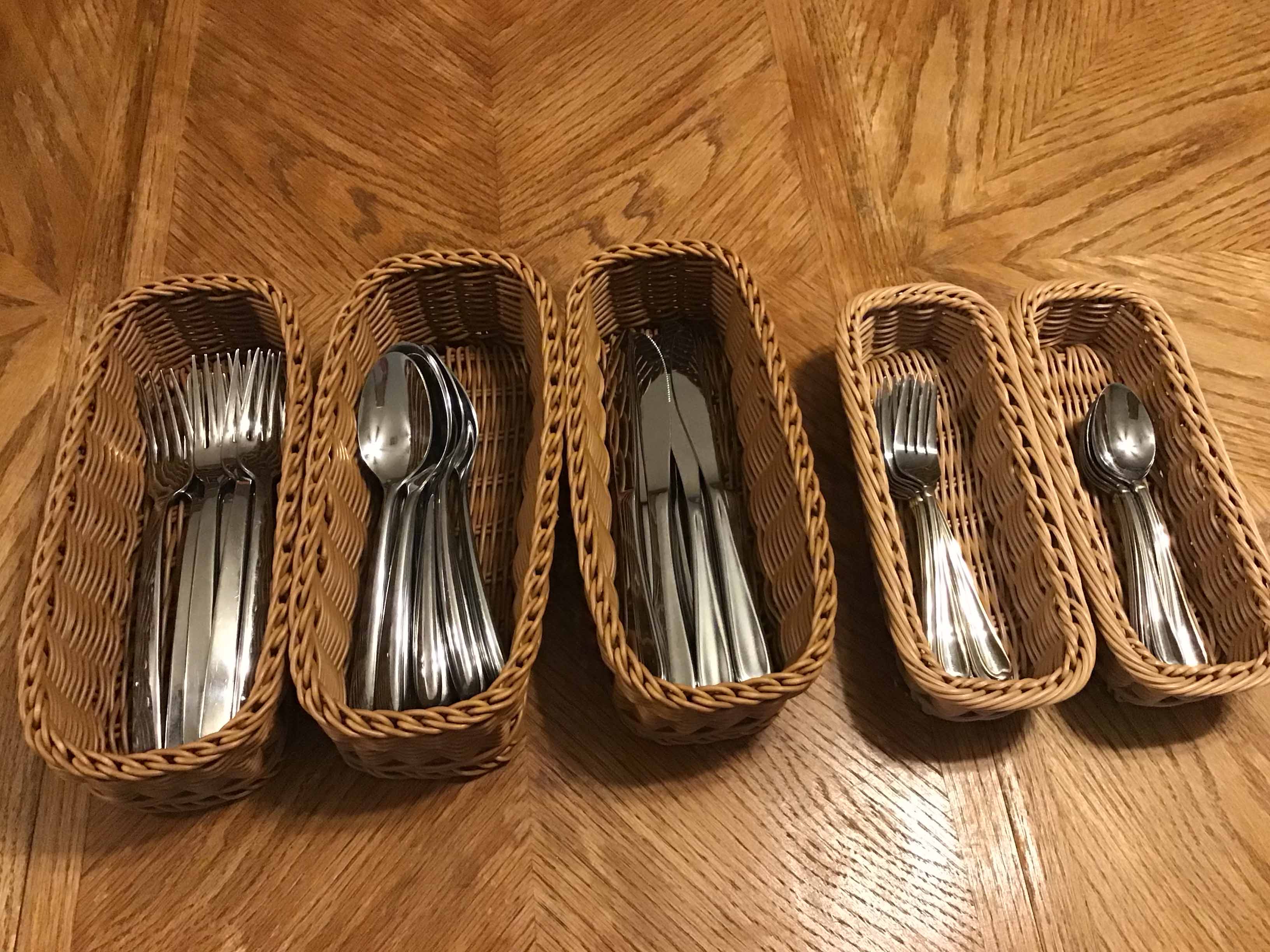 silverware baskets (4 x 10)