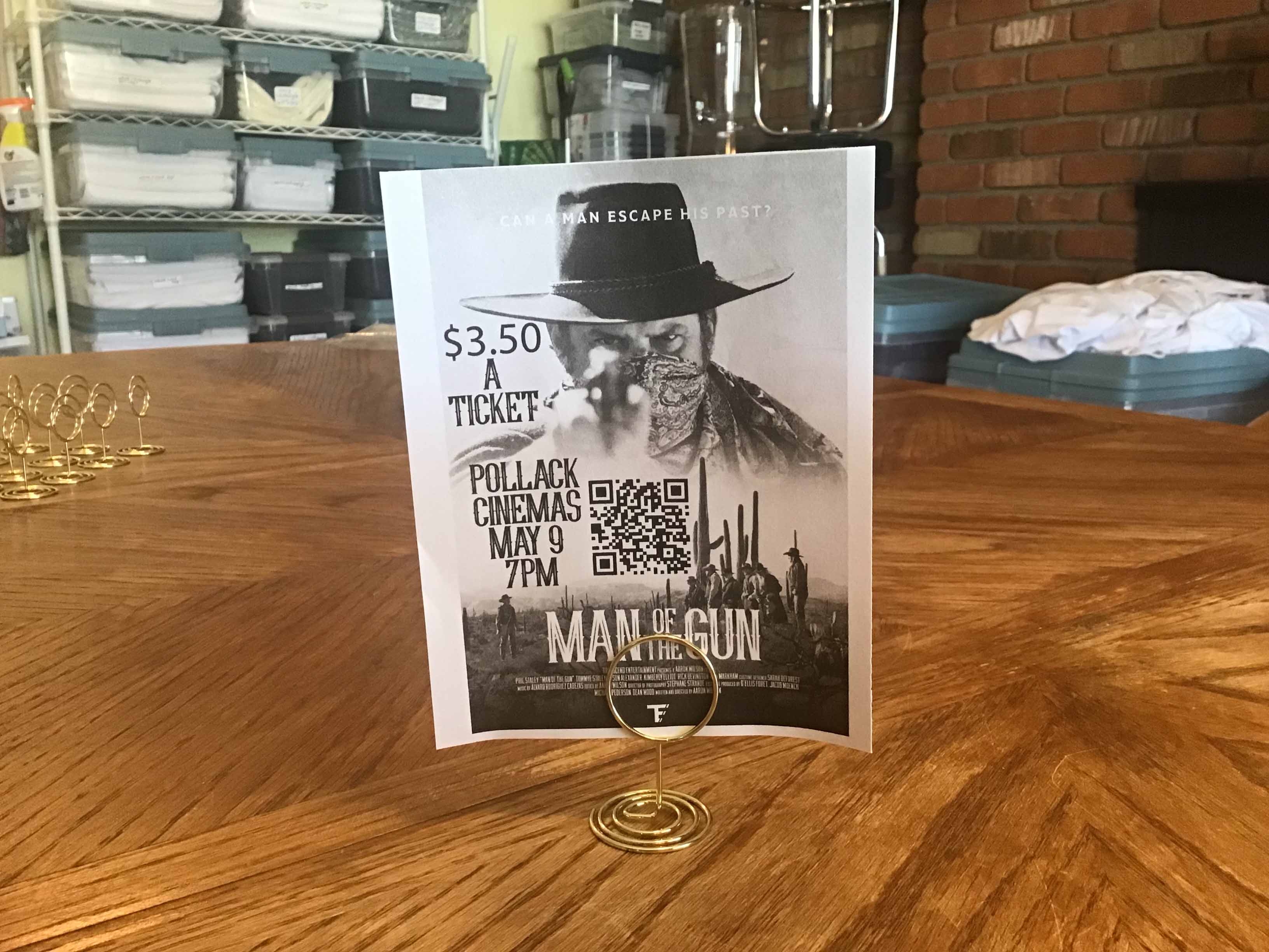 table top card/sign holders (gold metal)