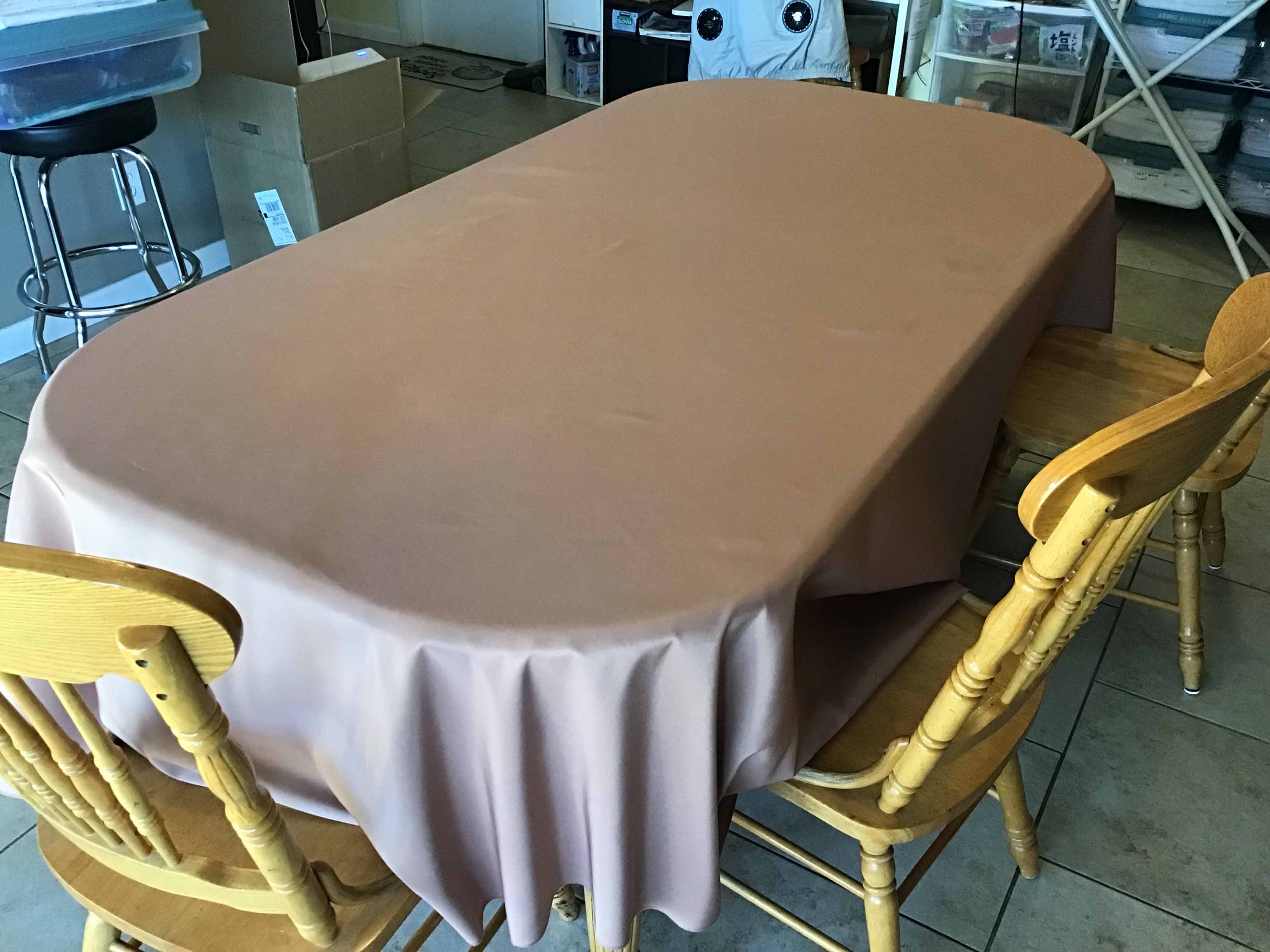 round tablecloths (latte rose) - 120