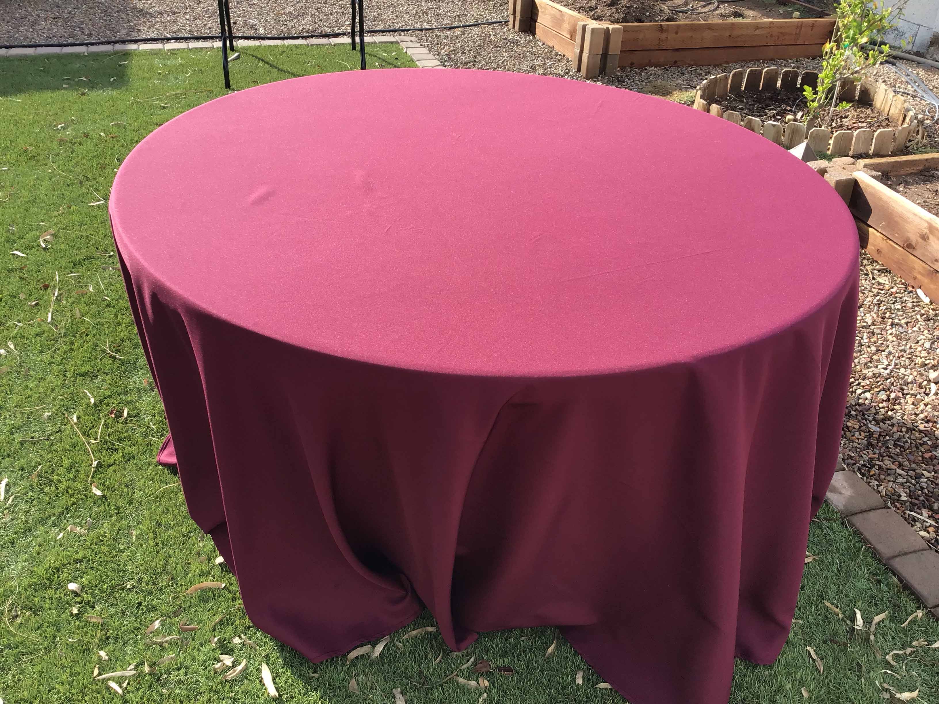 round tablecloths (cabernet) - 120