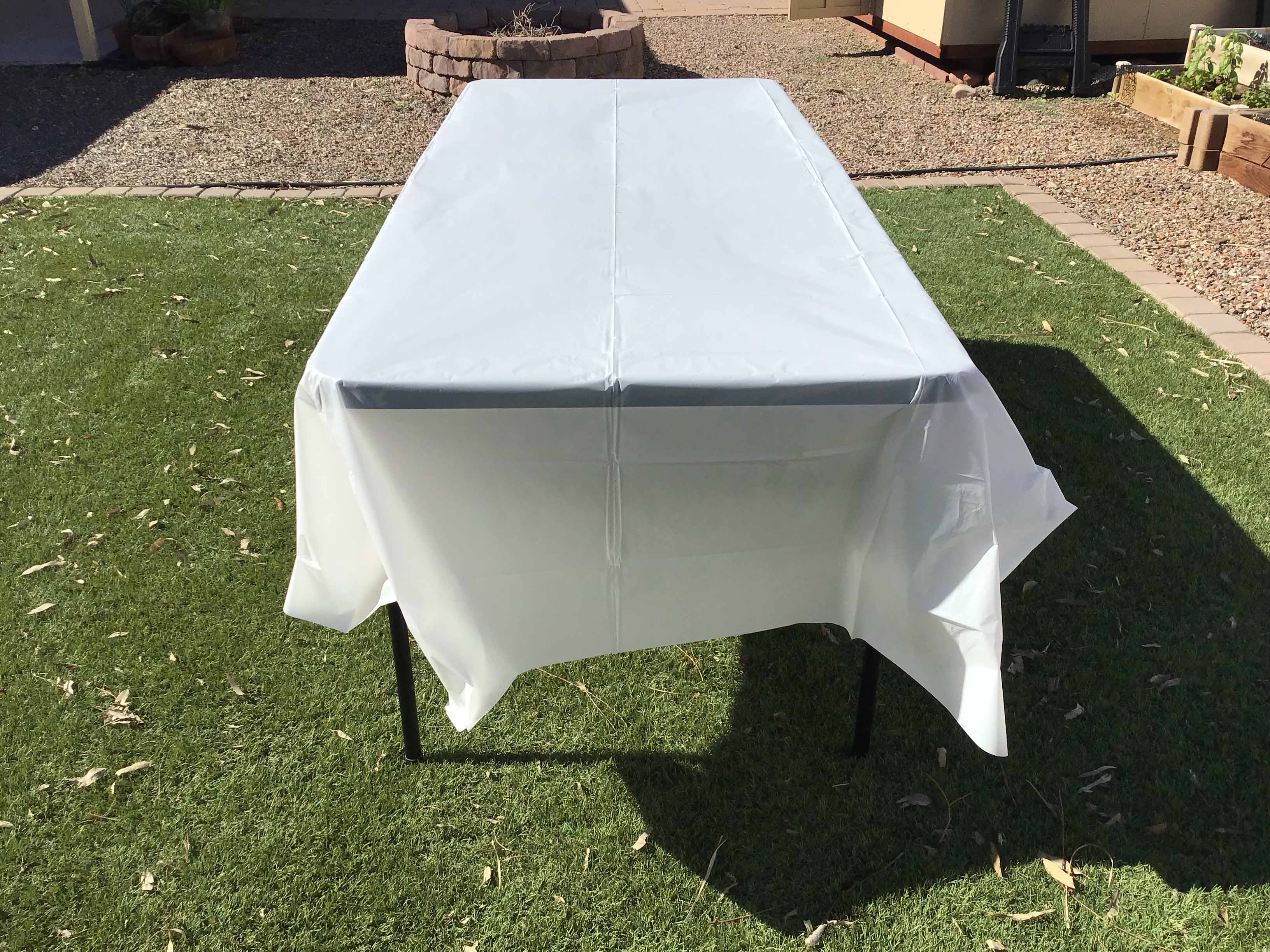 rectangle tablecloth (white, plastic, disposable) - 54 x 108