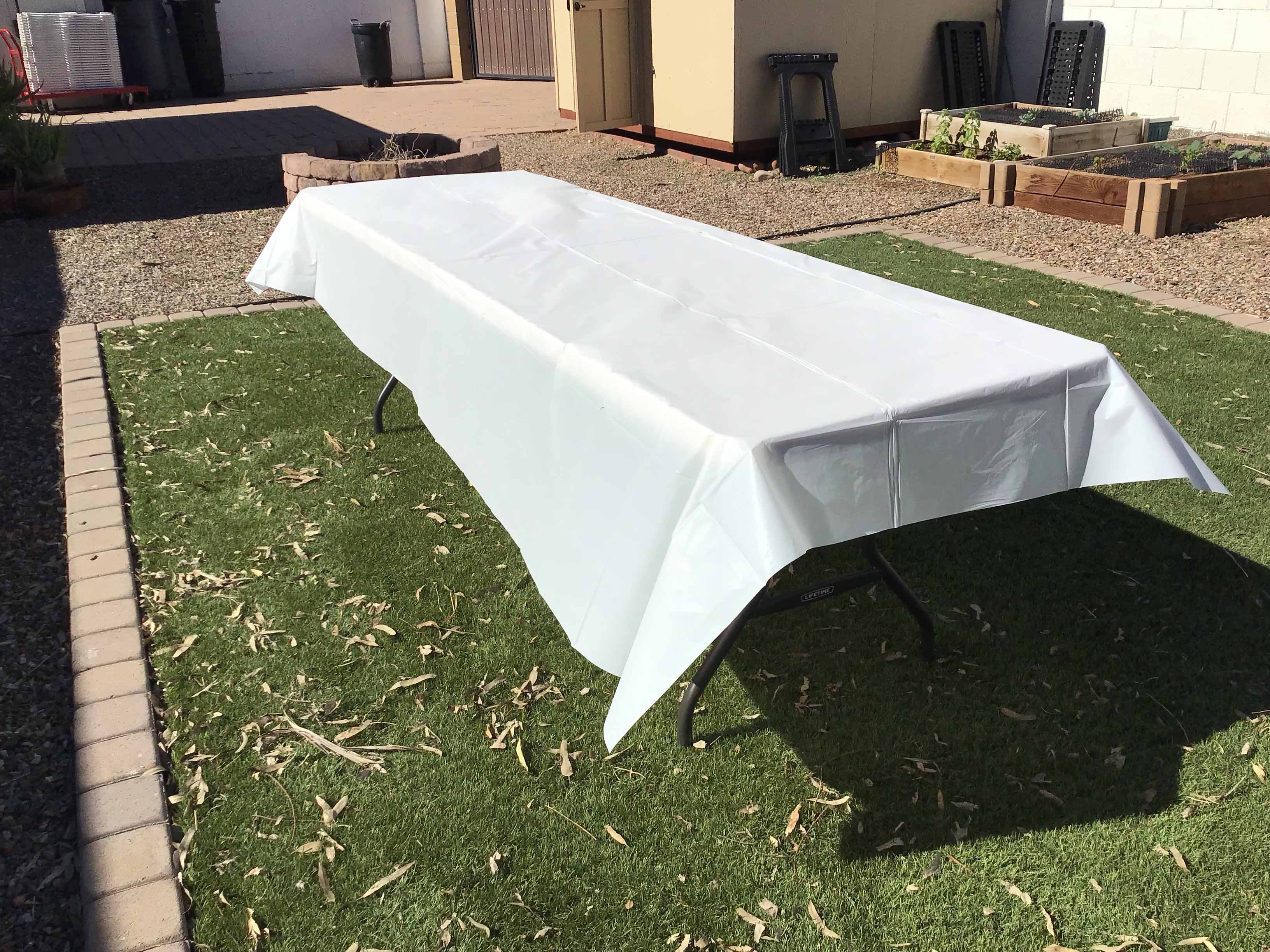 rectangle tablecloth (white, plastic, disposable) - 54 x 108