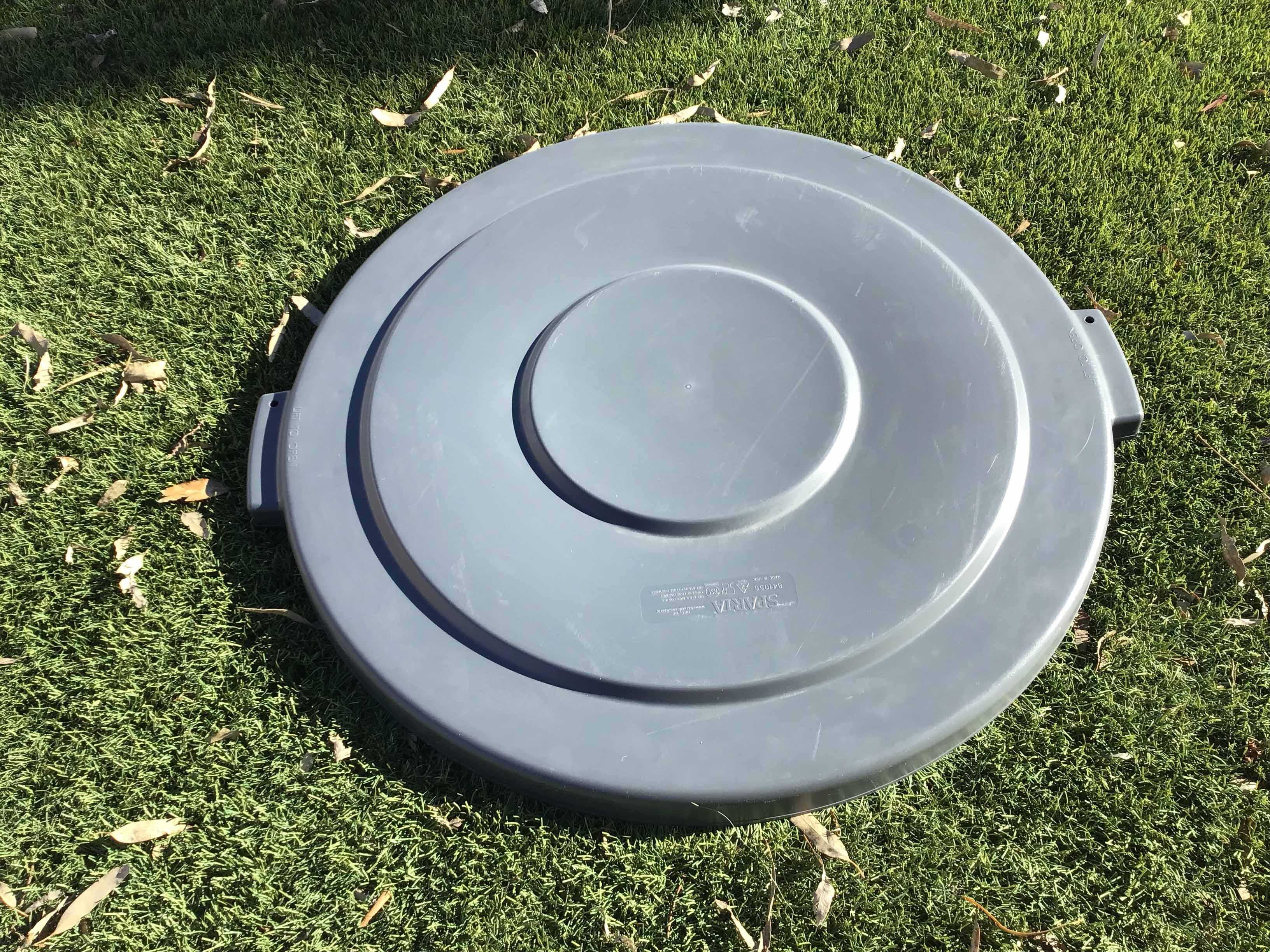 lid for 55-gallon trash can