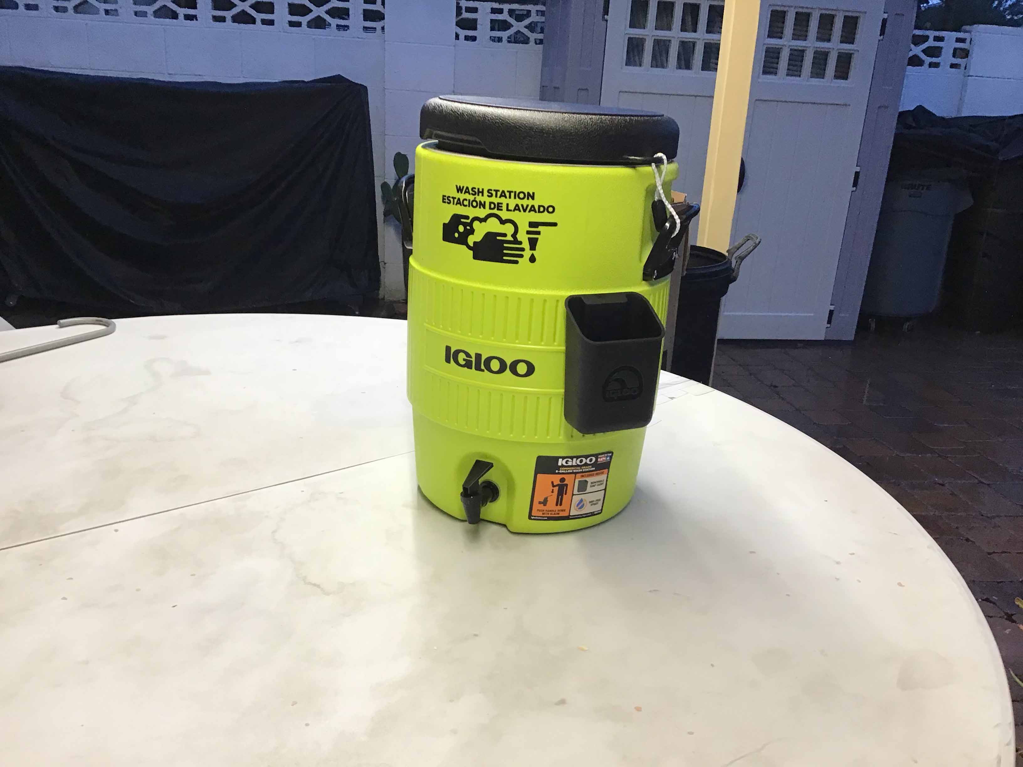 hand wash station / 5-gallon water jug