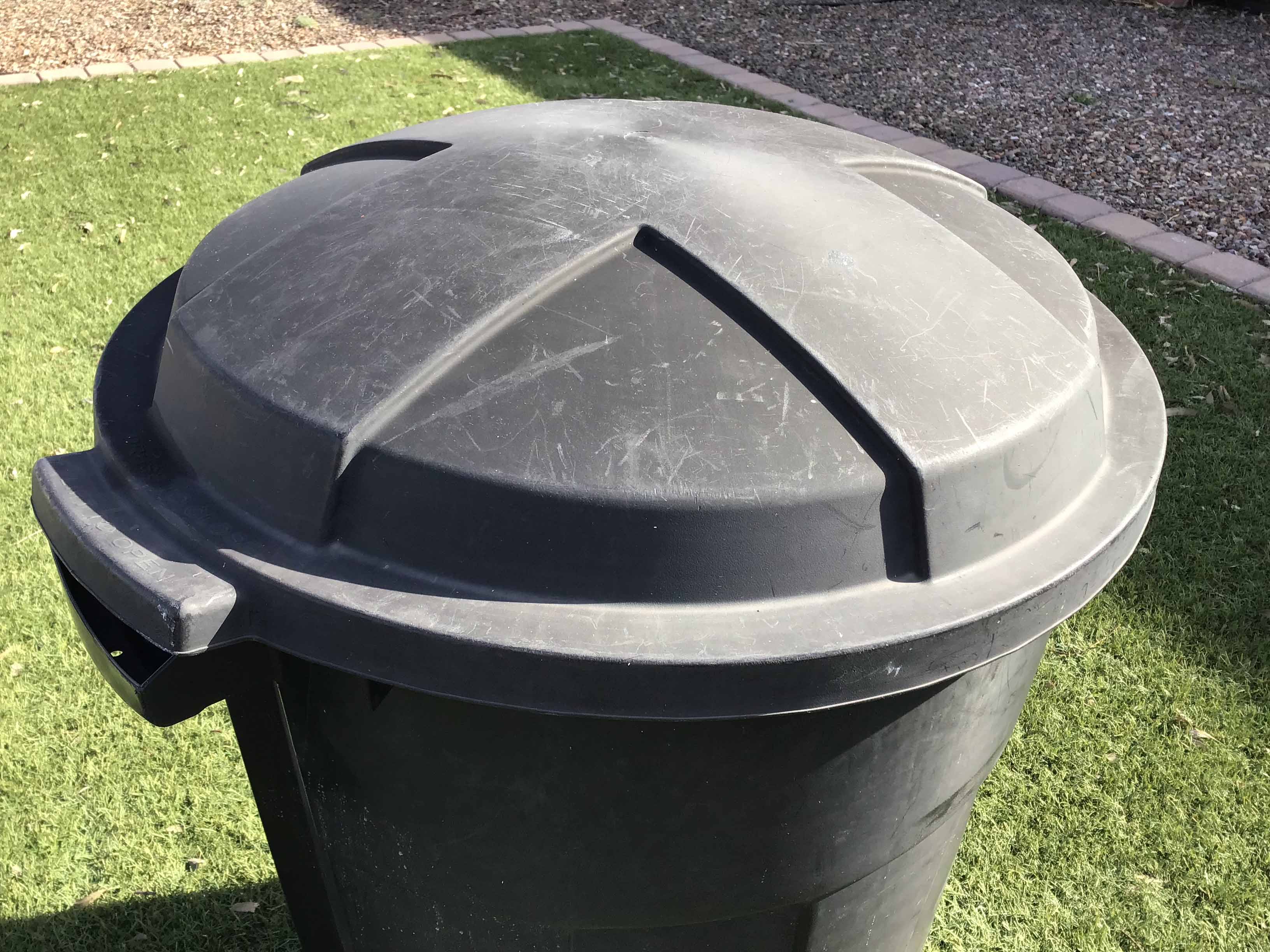 lid for 32-gallon trash can