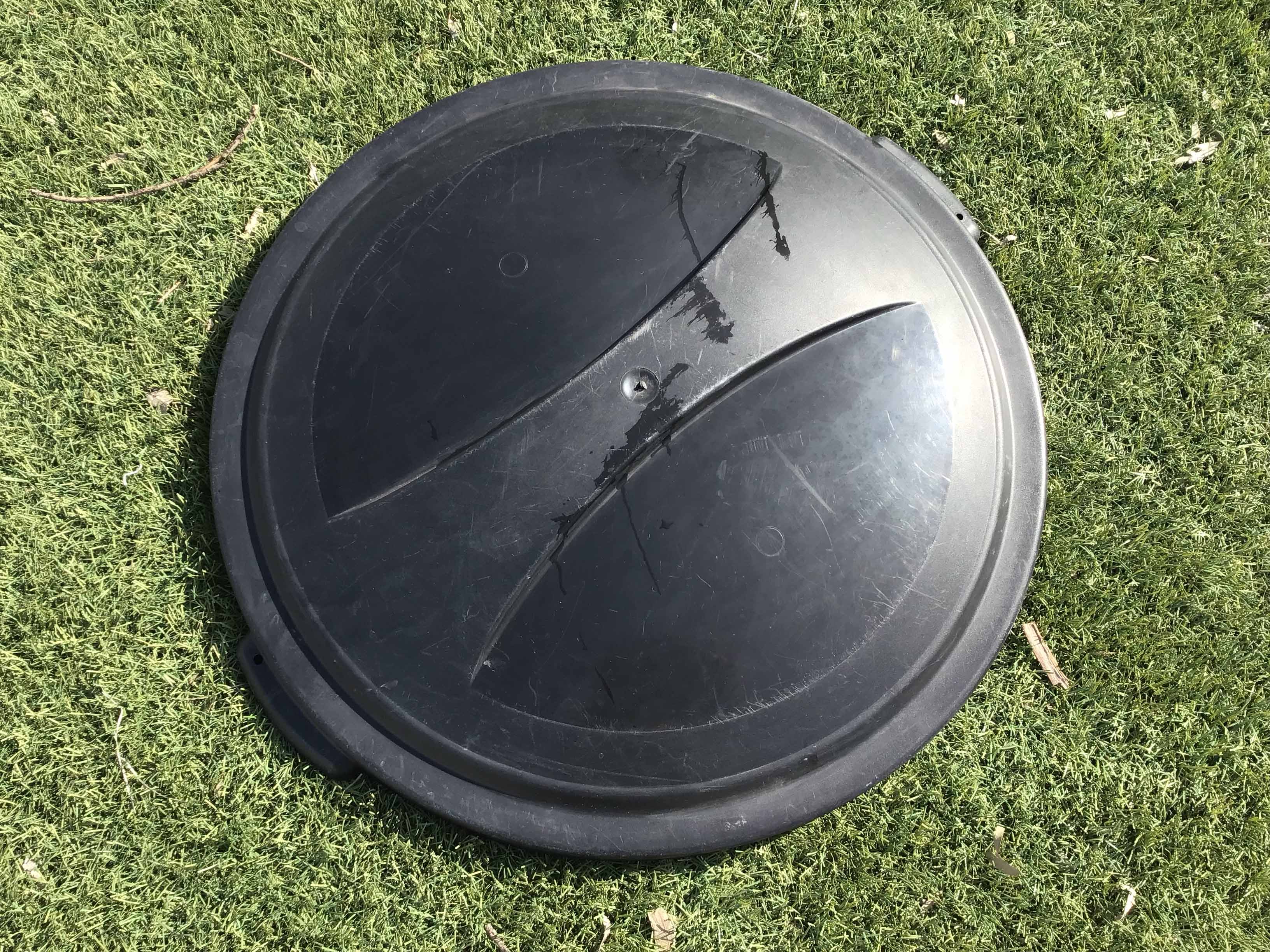 lid for 32-gallon trash can