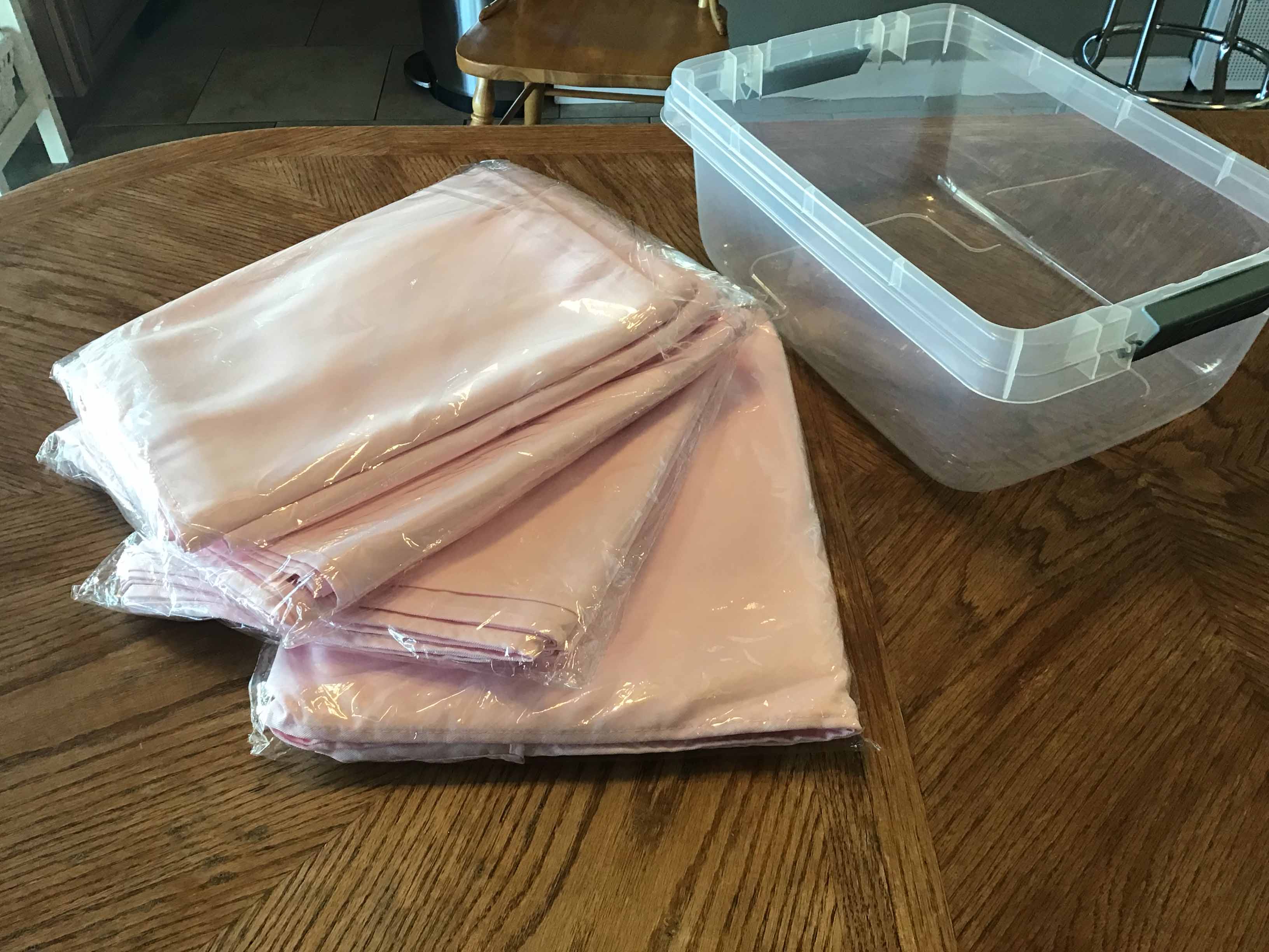 table runners (pastel pink) - 12 x 108