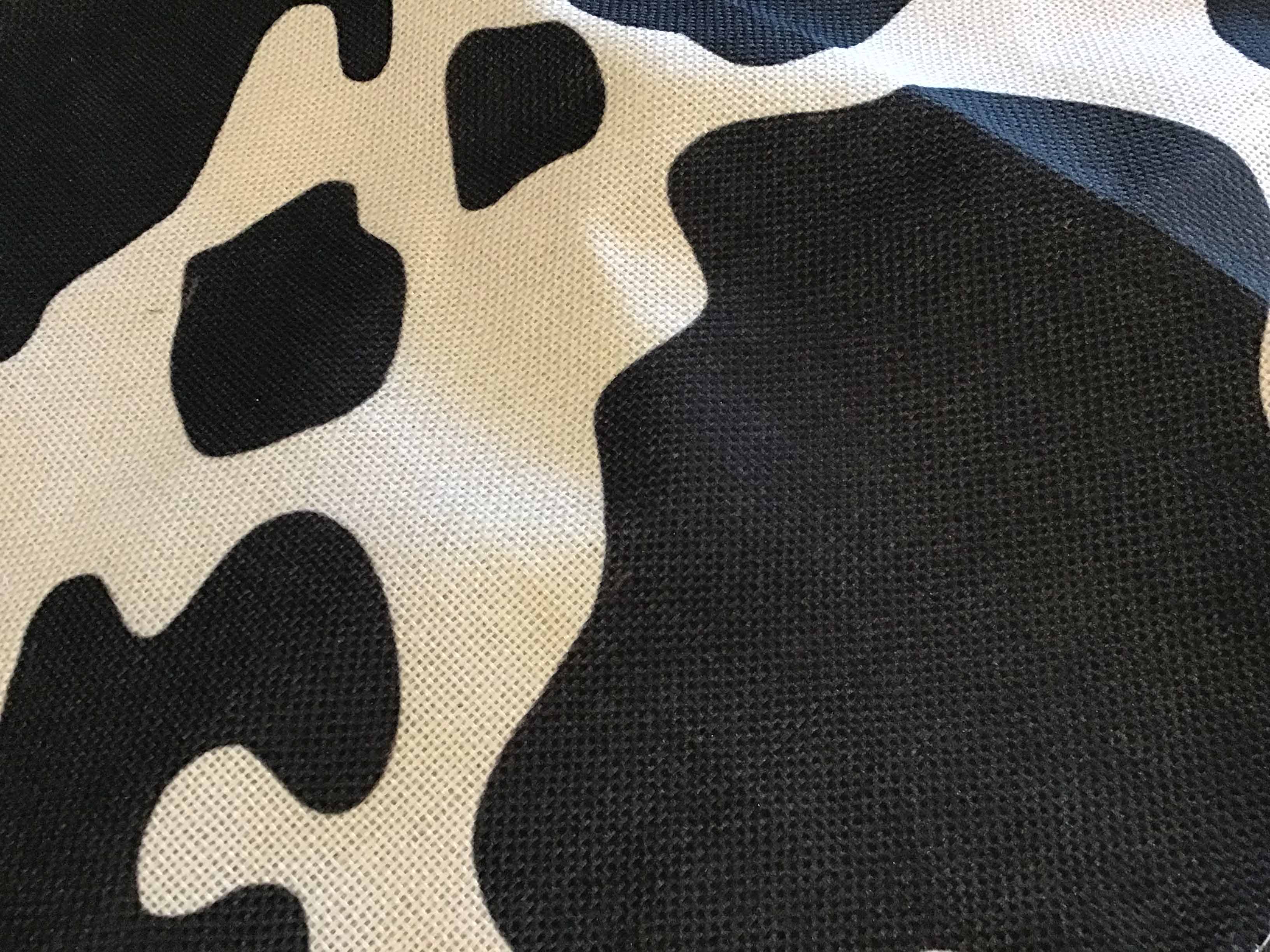 cow table runner (13 x 71)