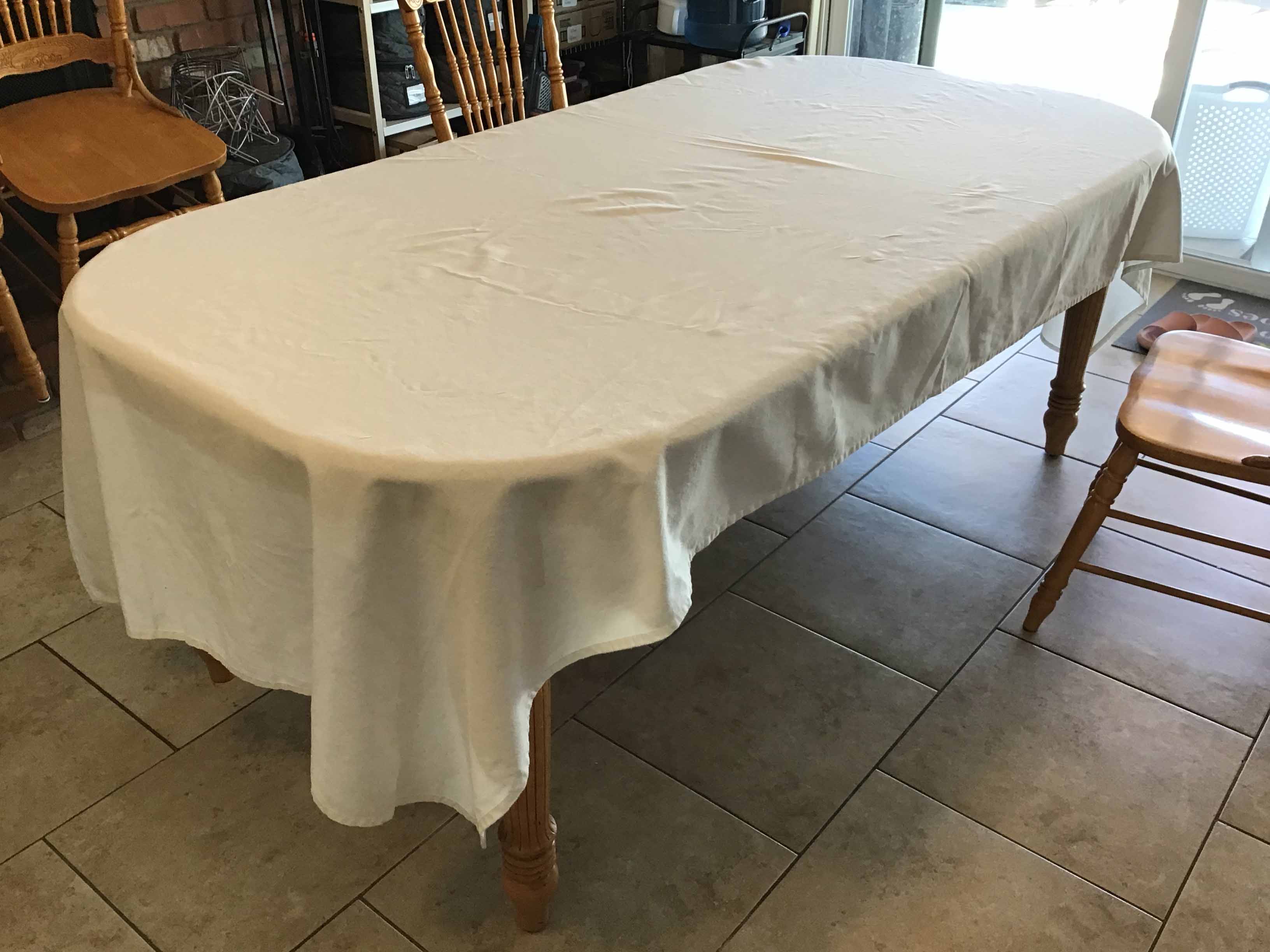 rectangle tablecloths (white, cotton and polyester) - 53 x 114