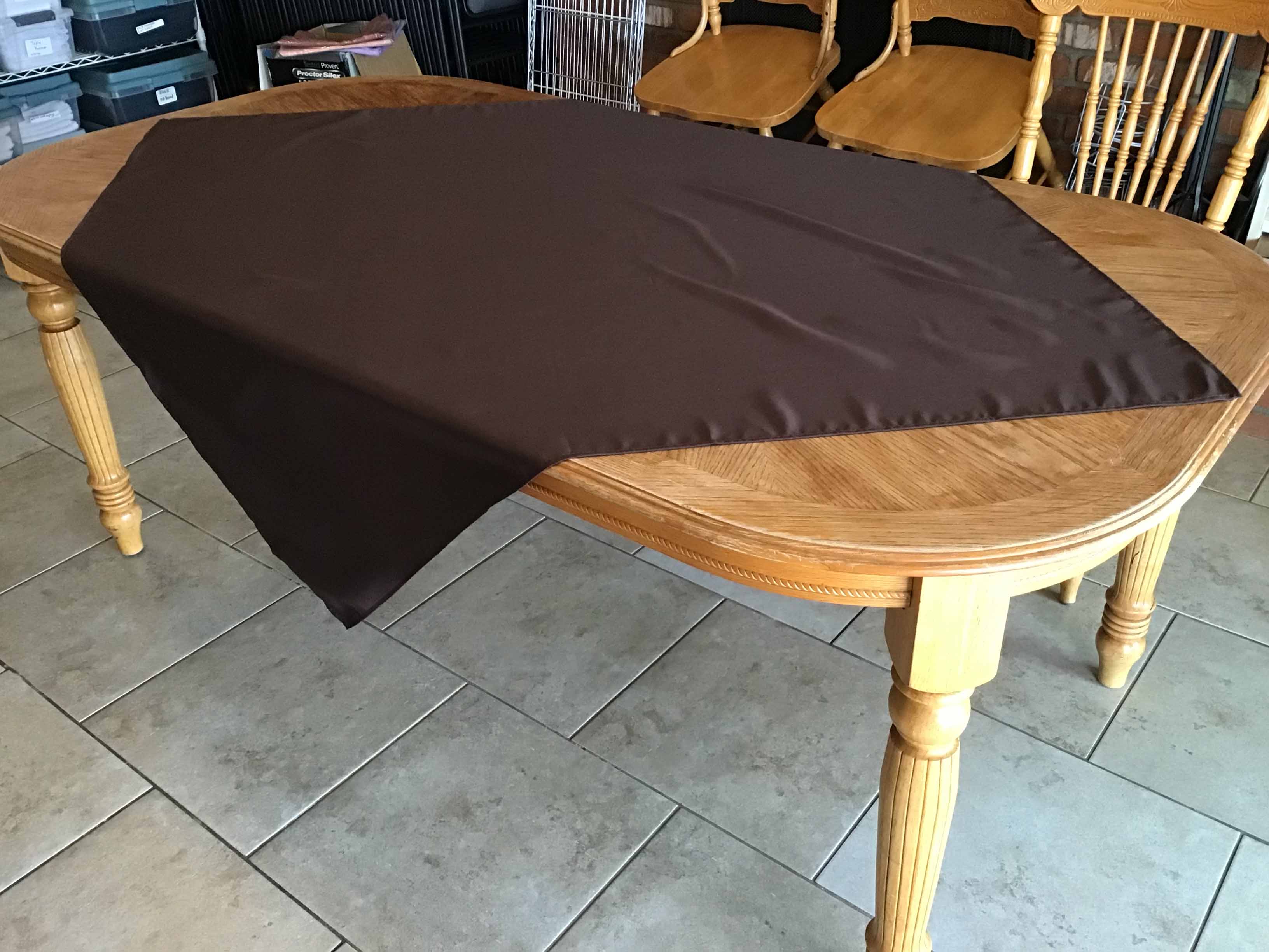 square tablecloths (chocolate) - 54