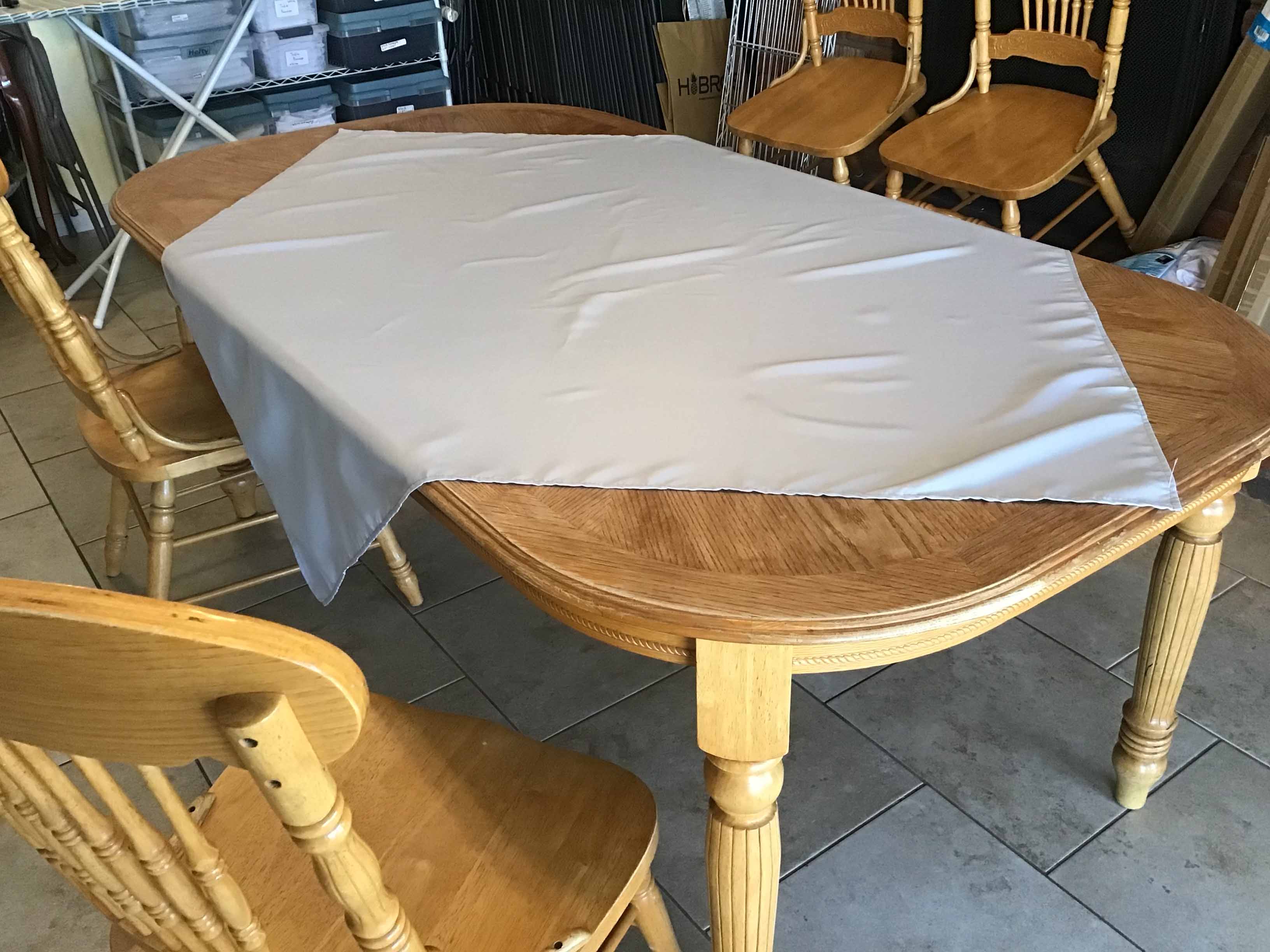 square tablecloths (silver) - 54