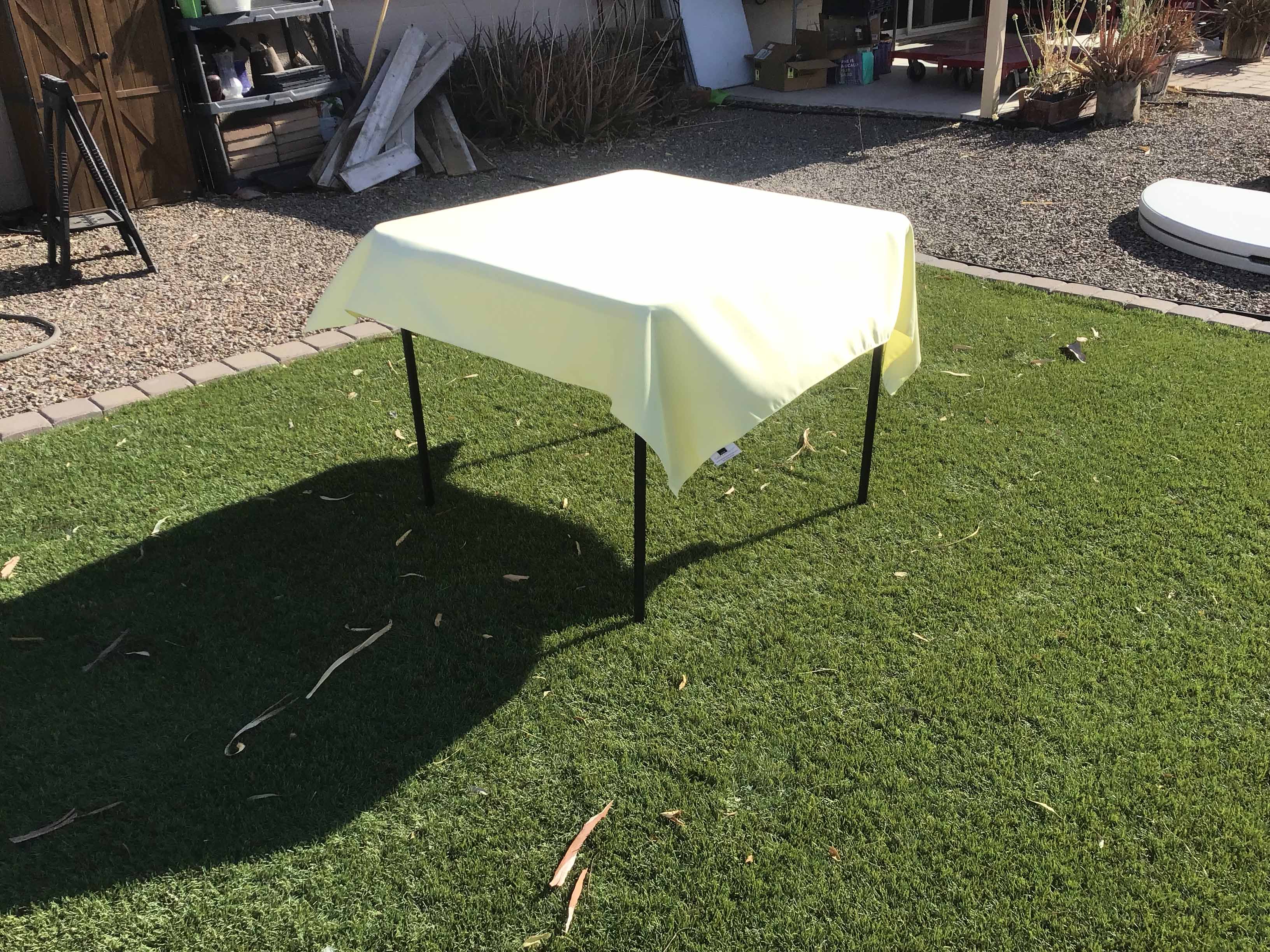 square tablecloths (butter) - 54