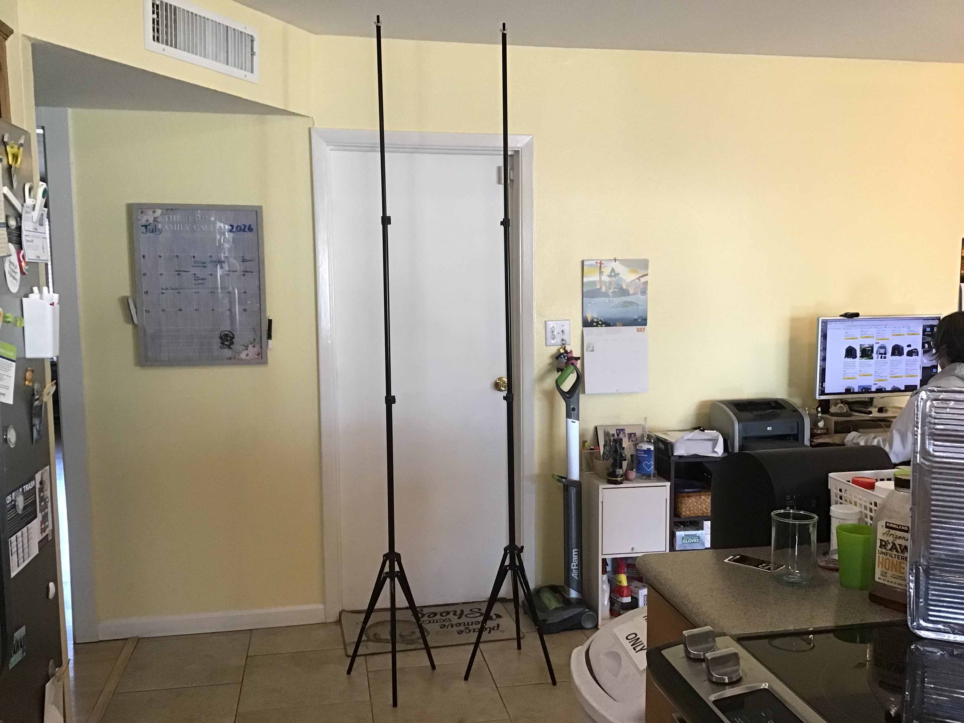 adjustable backdrop stand