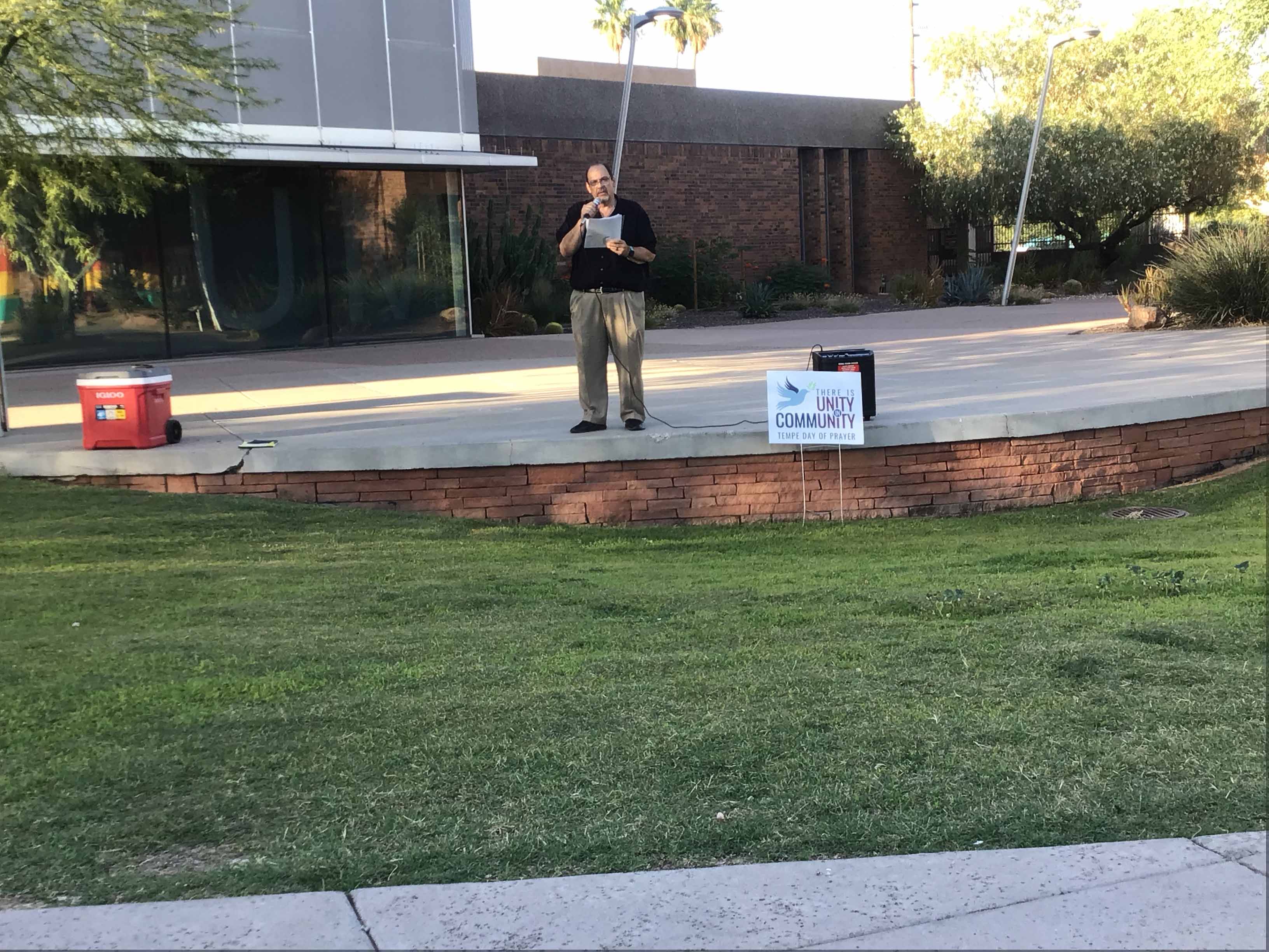 mobile sound system with microphone / portable PA system