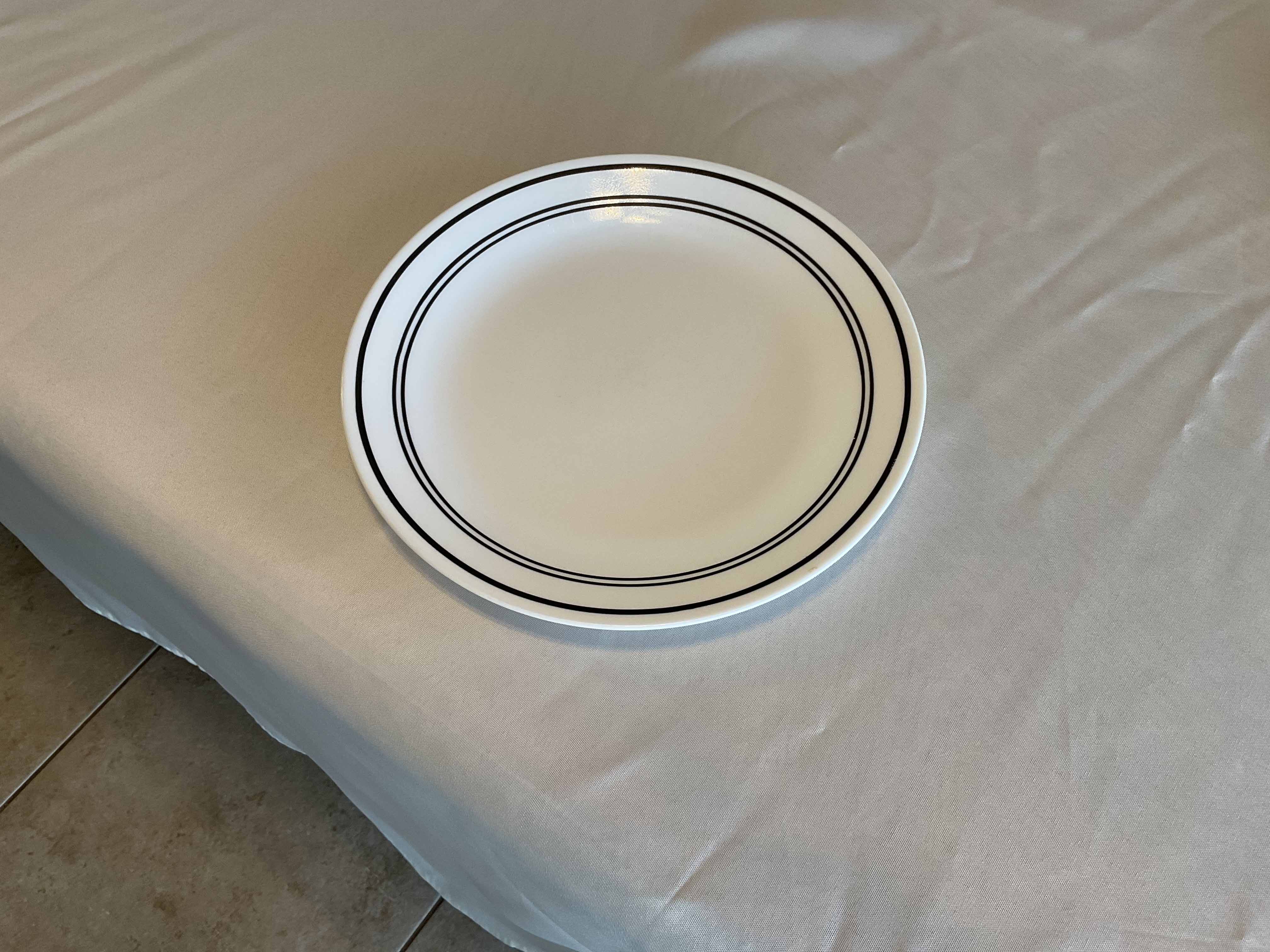 round tablecloths (ivory) - 120