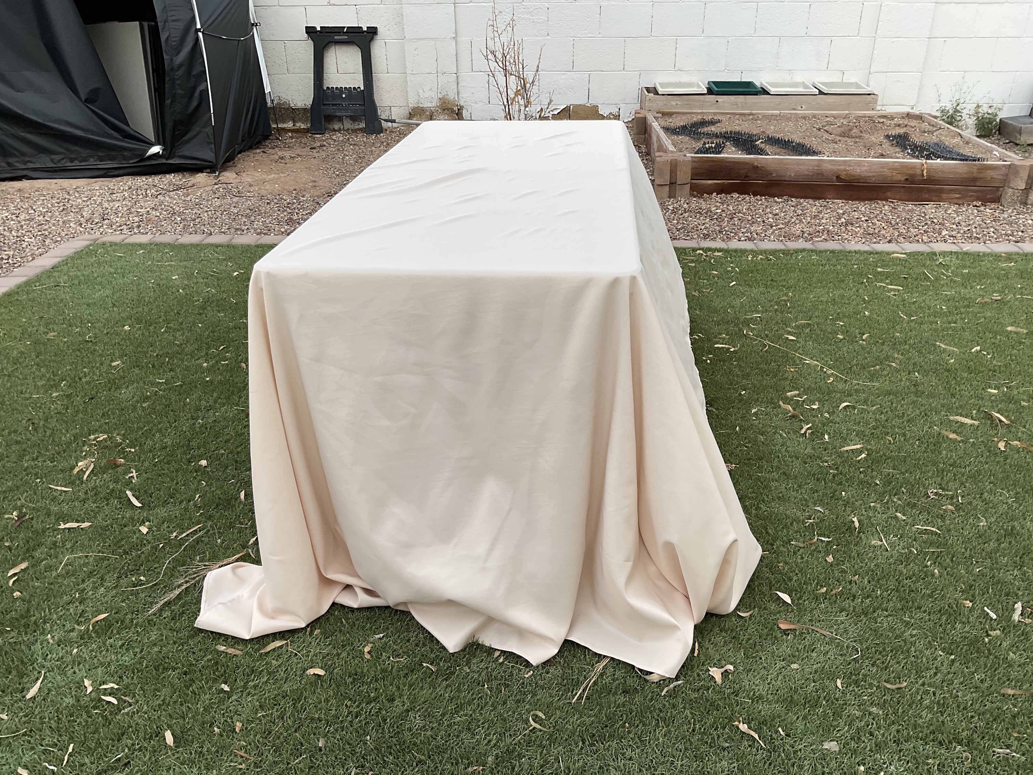 rectangle tablecloths (beige) - 90 x 132