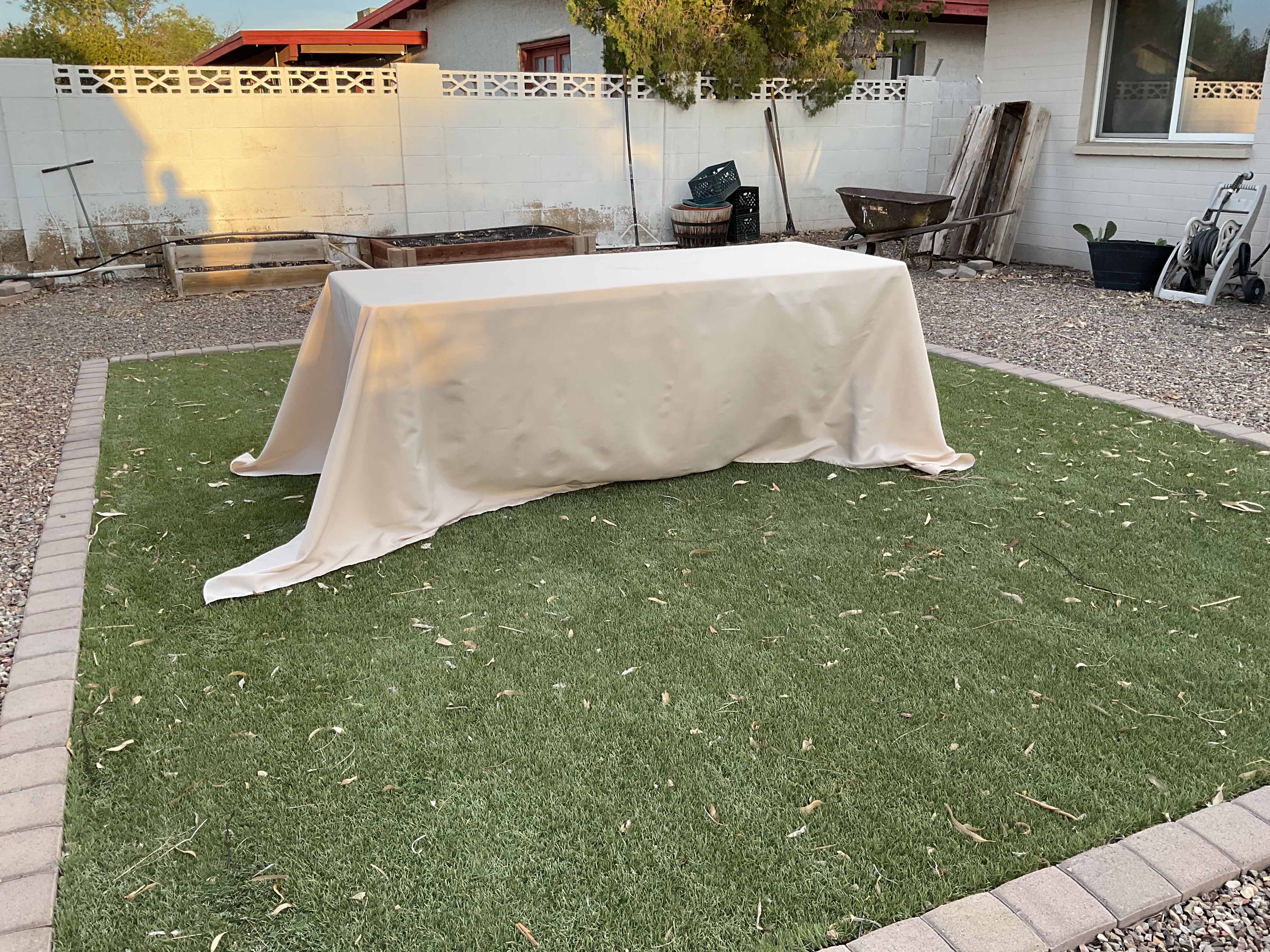 rectangle tablecloths (beige) - 90 x 132
