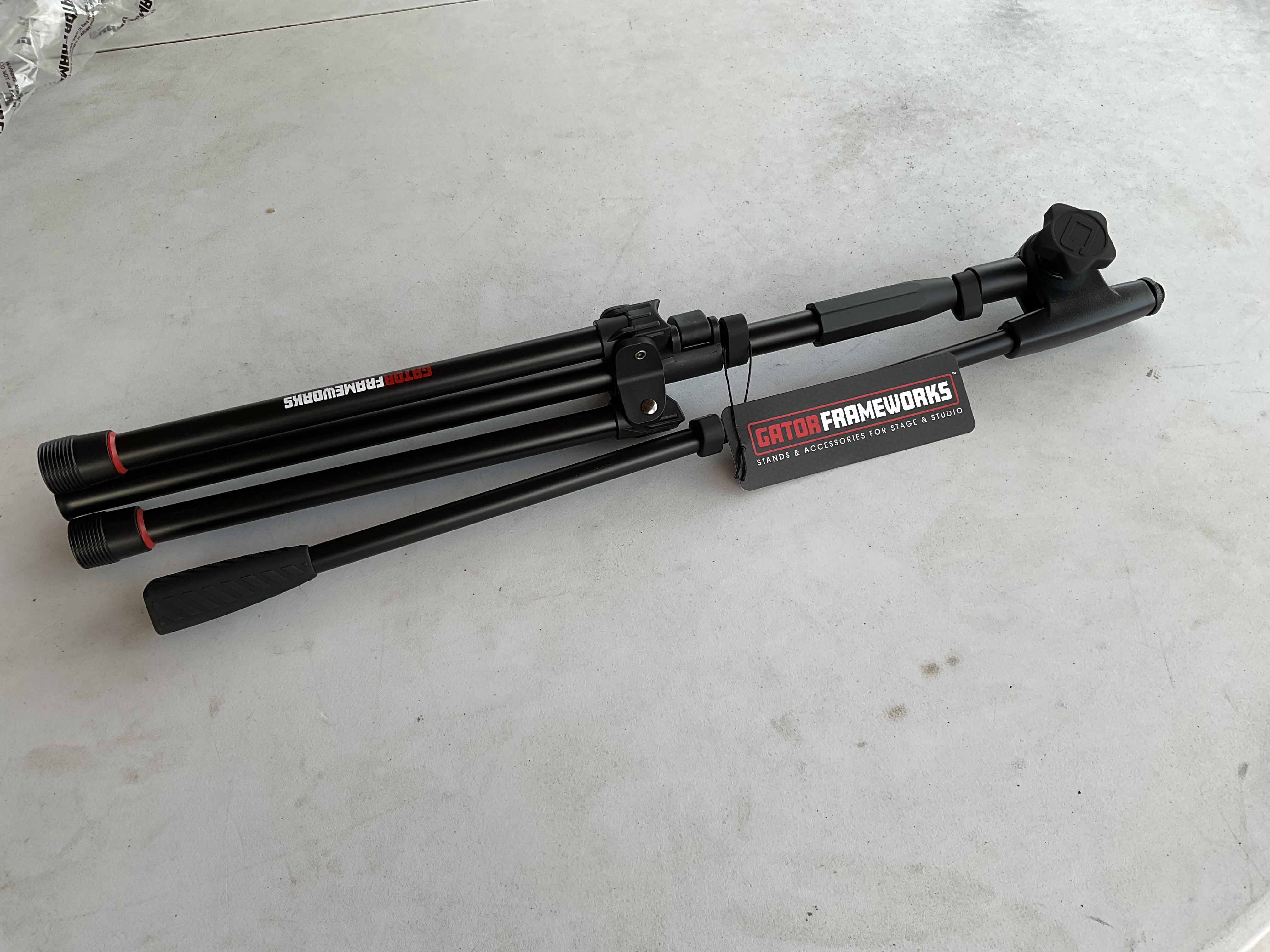 tripod microphone stand