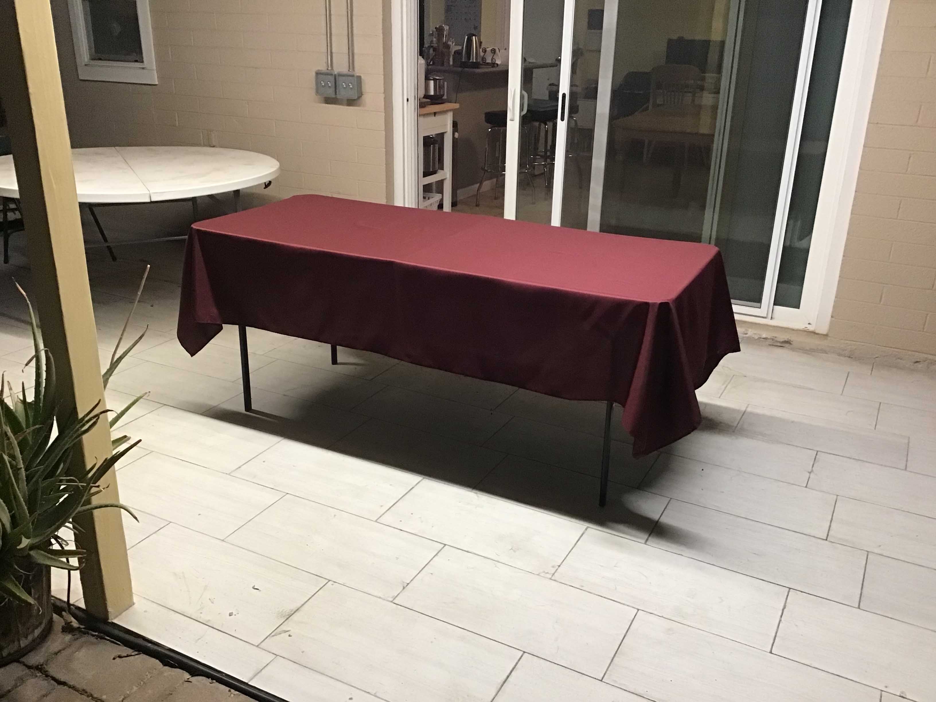 rectangle tablecloths (burgundy) - 60 x 102