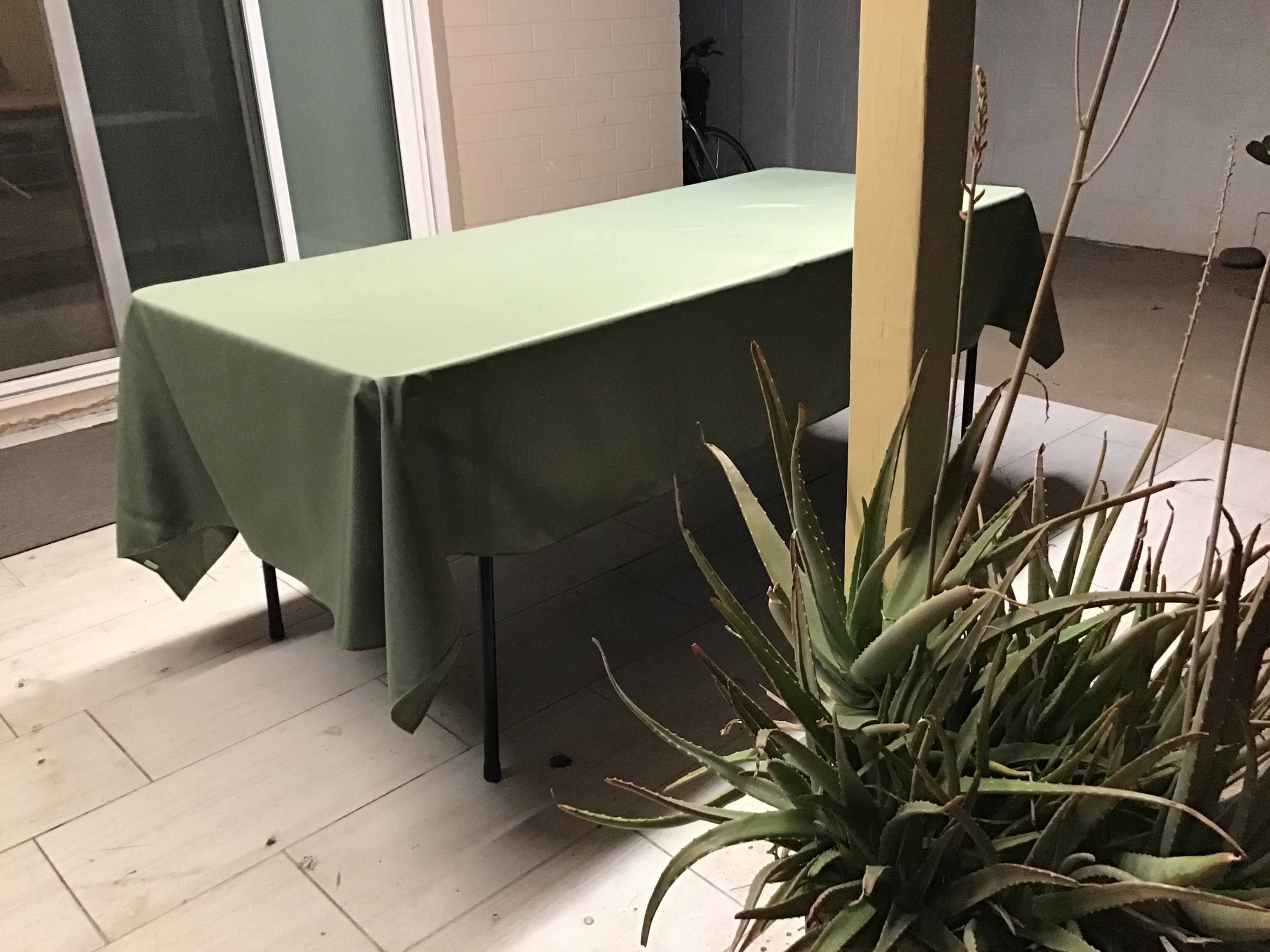 rectangle tablecloths (dusty sage green / eucalyptus sage green) - 60 x 102