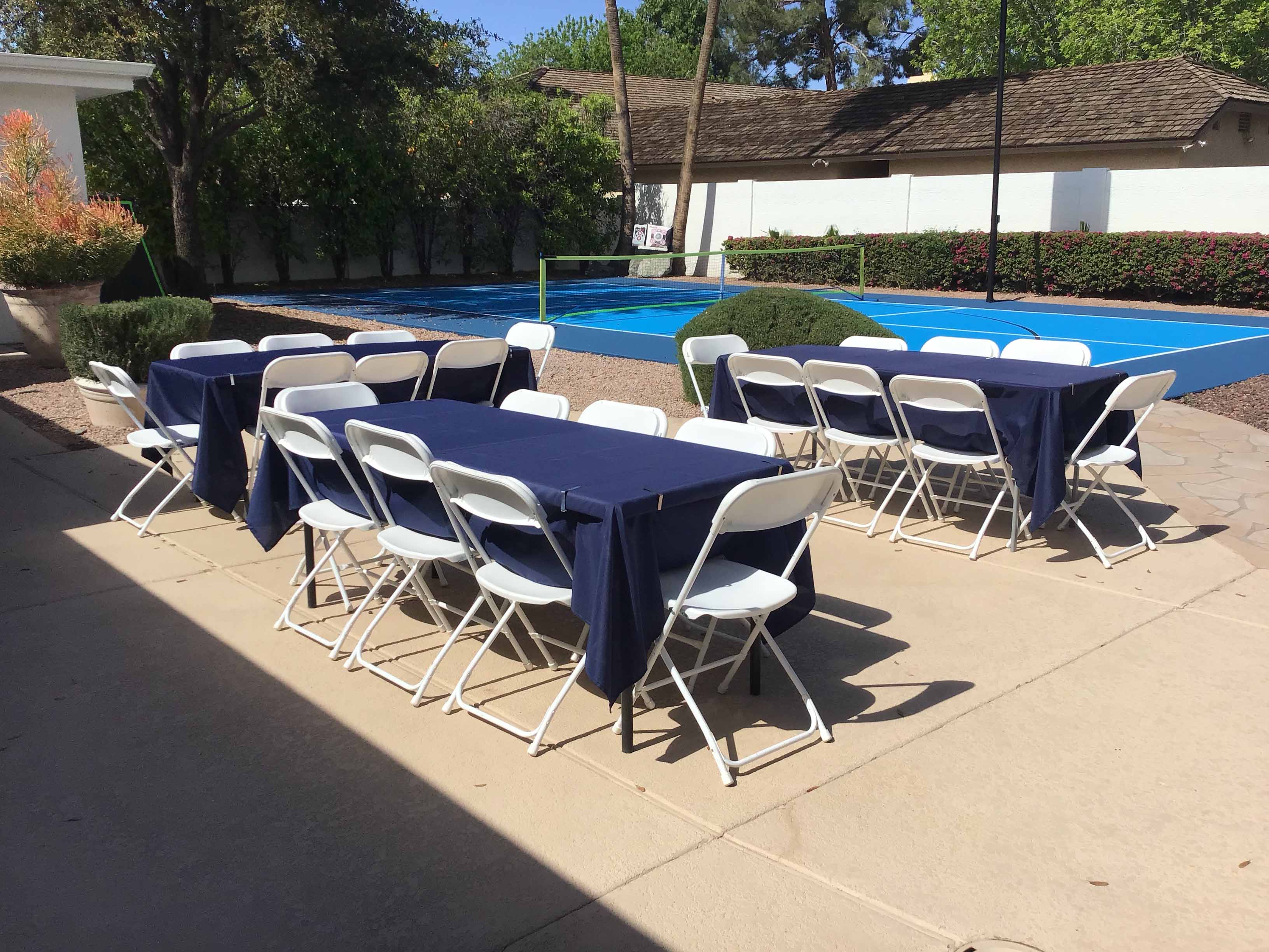 folding chairs (resin w/steel frame, white)