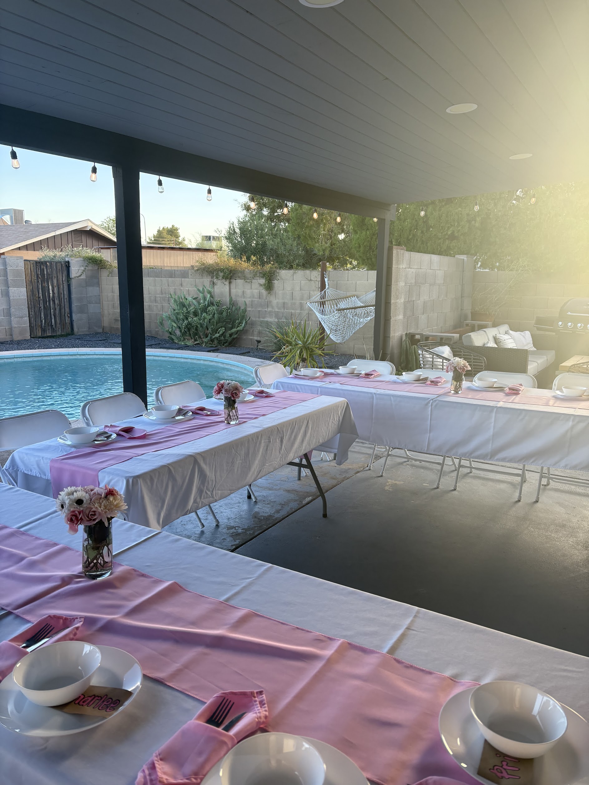 table runners (pink) - 12 x 108