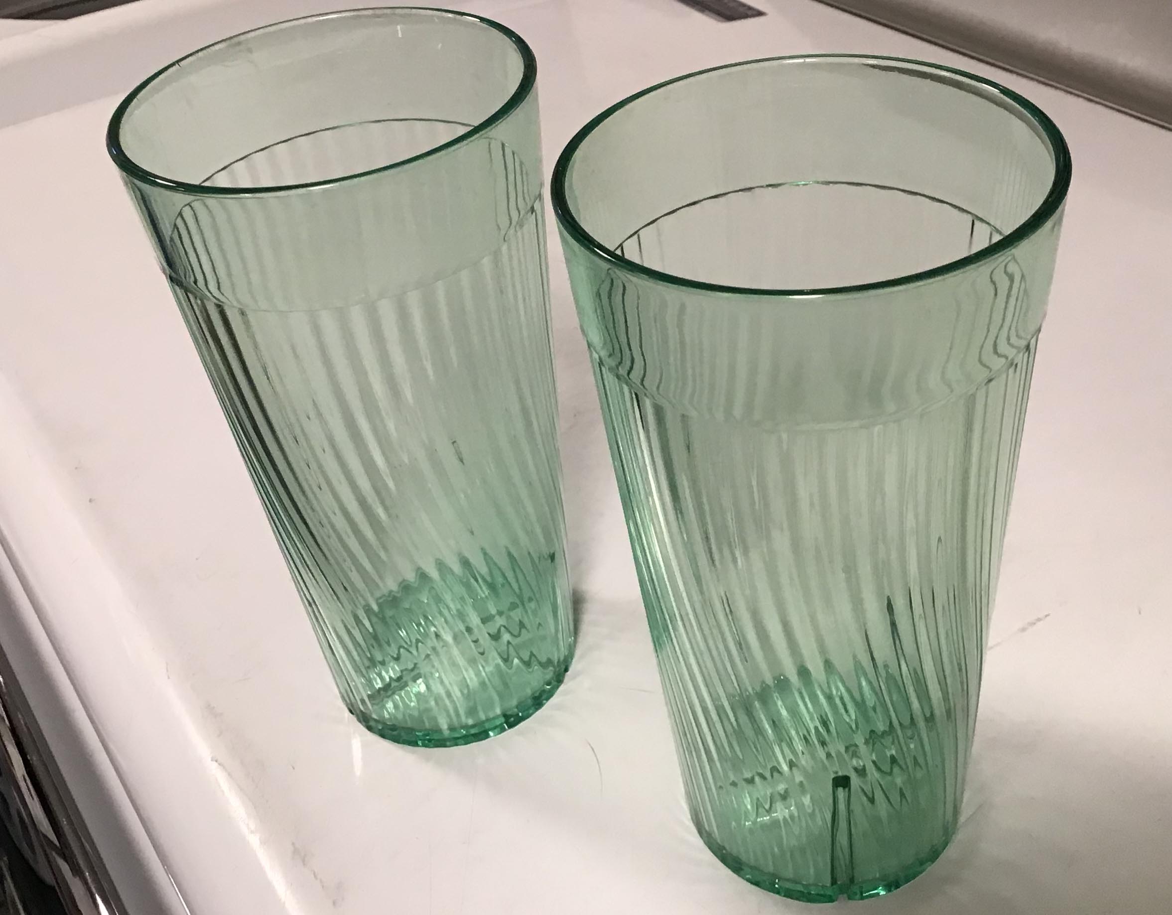 drinking glasses (plastic) - 16 oz.