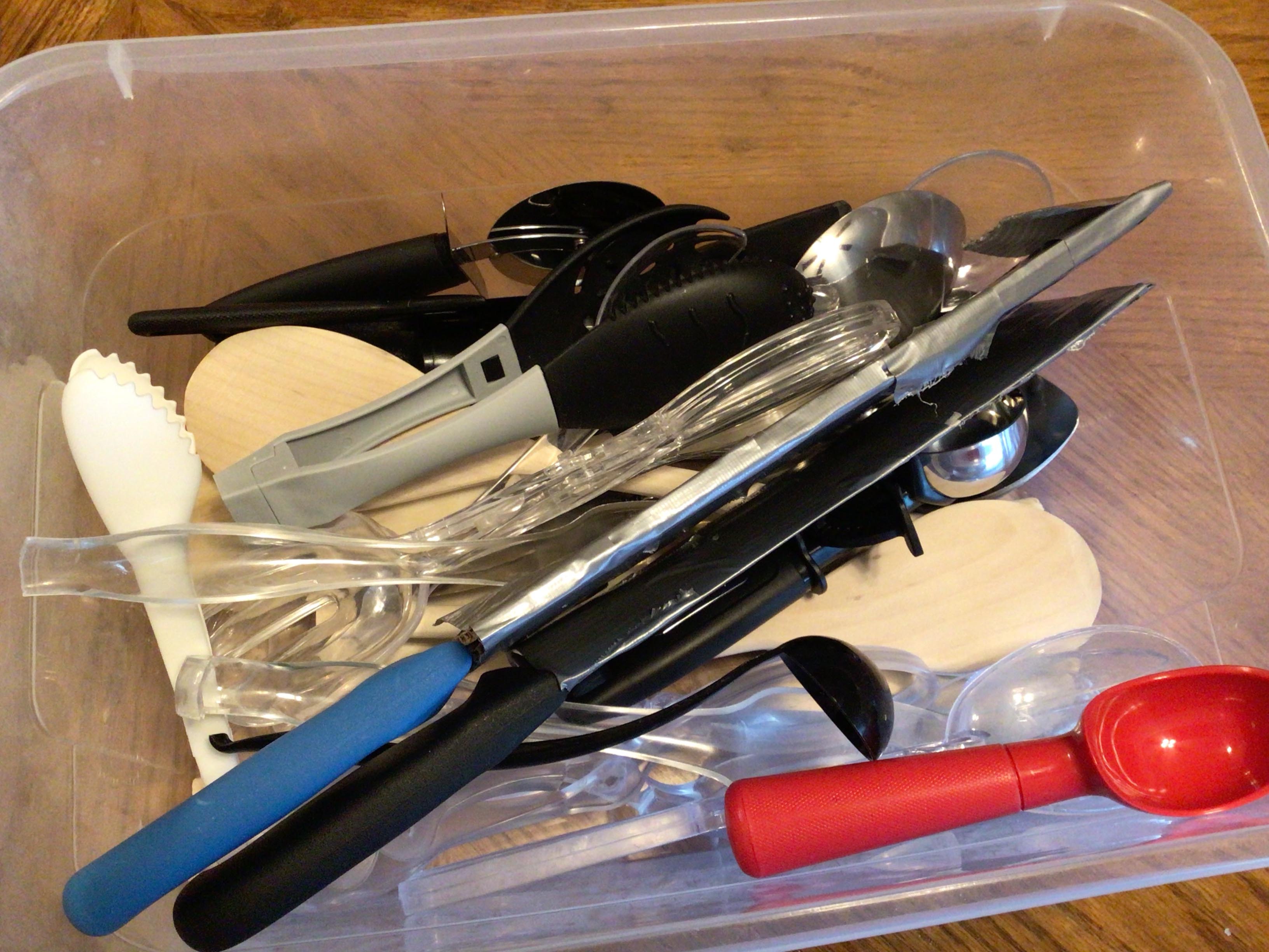 serving utensils tote