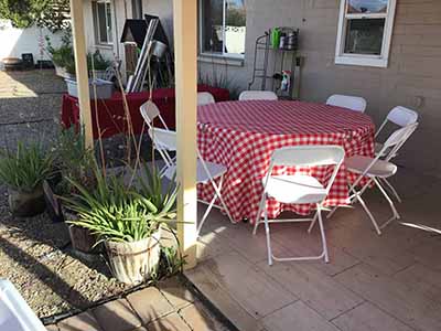 round tablecloths (white/red buffalo plaid checkered gingham) - 108