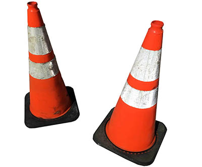 traffic cones (28-inch)