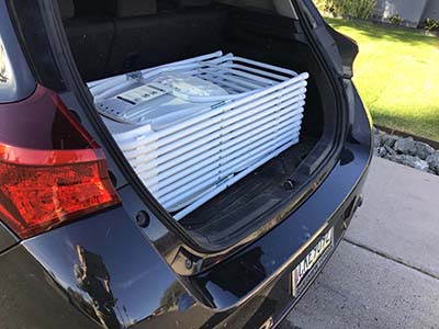 folding chairs (resin w/steel frame, white)