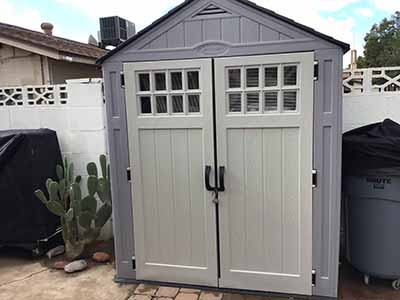 folding chairs (resin w/steel frame, white)