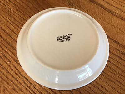 dessert plates - porcelain (Oneida Buffalo bright white) - 5 1/2