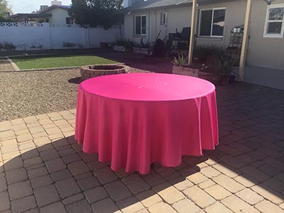round tablecloths (fuchsia) - 108