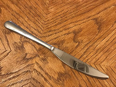 dinner knives / butter knives (stainless steel, Cambridge #22)