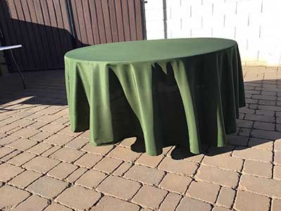 round tablecloths (olive green) - 108
