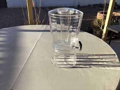3 gallon beverage dispenser with ice core (acrylic)