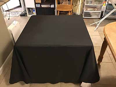 round tablecloths (black) - 90