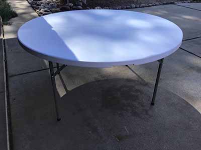 5 foot round tables