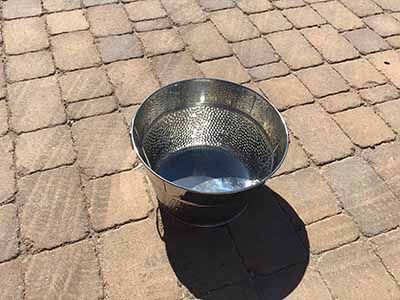 silver metal party tub